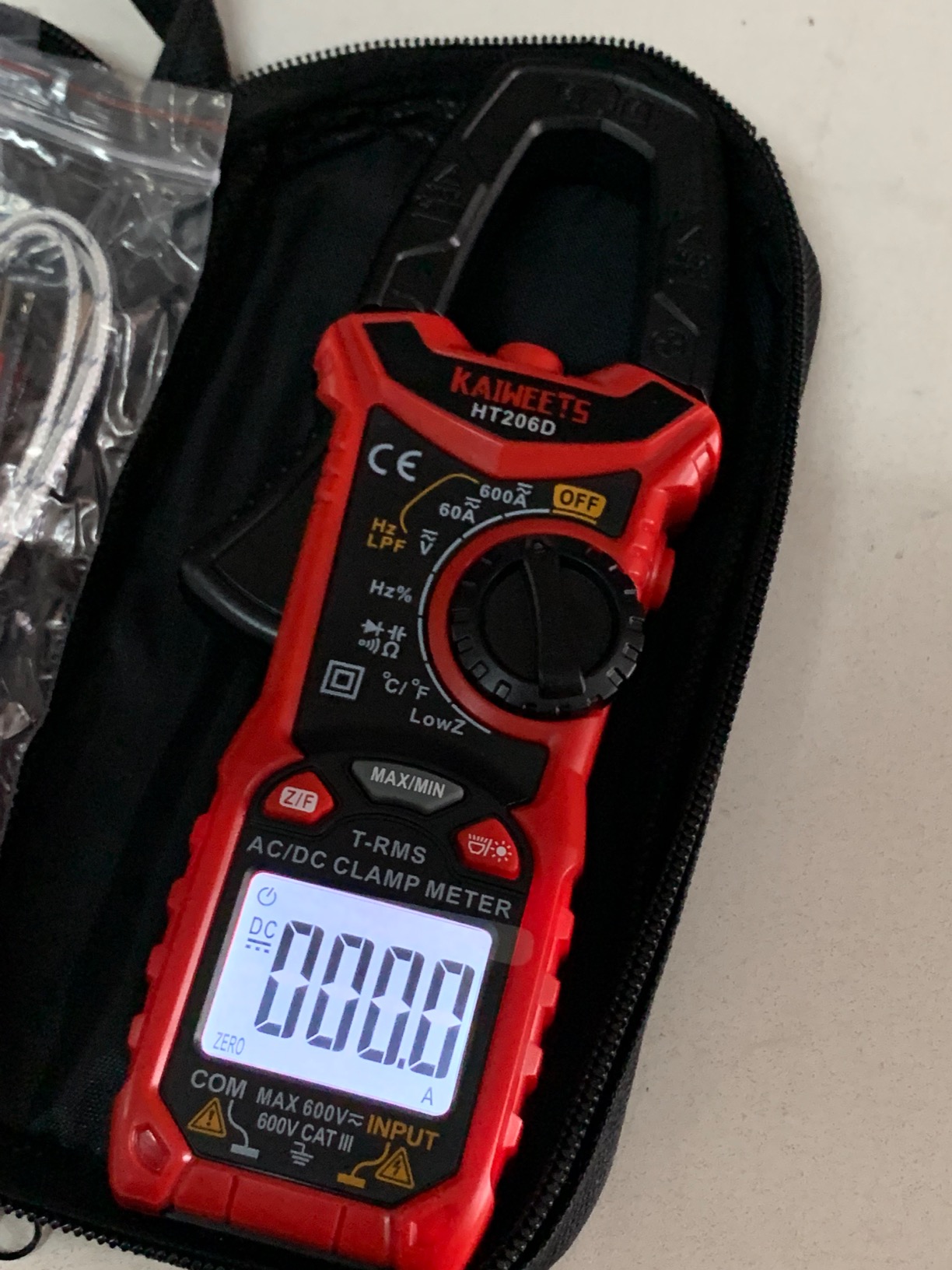 KAIWEETS Digital Clamp Meter Multimeter with D-Shaped Jaw for AC/DC Current & Voltage, Auto-ranging 4000 Counts Voltage Tester with Flashlight Backlight, Measuring Temperature Continuity Diode NCV customer photo 1