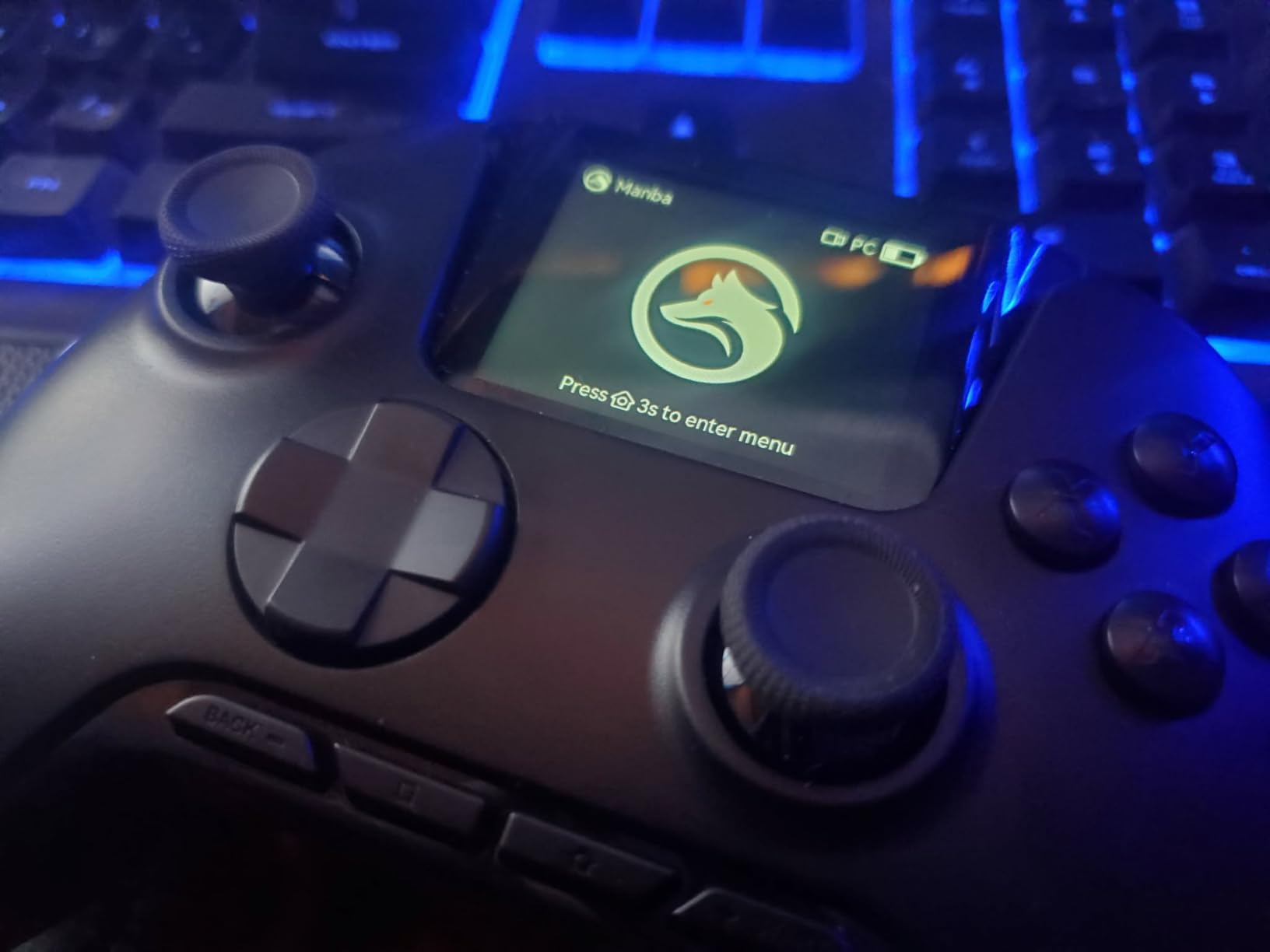 ManbaOne Interactive Screen Wireless Gaming Controller for PC/Switch/Switch 2/iOS/Android,Hall Effect Stick & Trigger,RGB Lighting,Remappable Buttons,1800mAh with Charging Dock (Black) customer photo 1