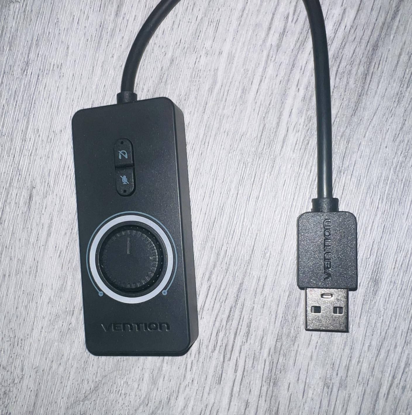 VENTION USB Sound Card, External Stereo Sound Card with Volume Control, USB to 3.5mm Jack Audio Adapter for Windows, Mac, PC, Laptop, Desktop, Headset, Switch and More customer photo 2