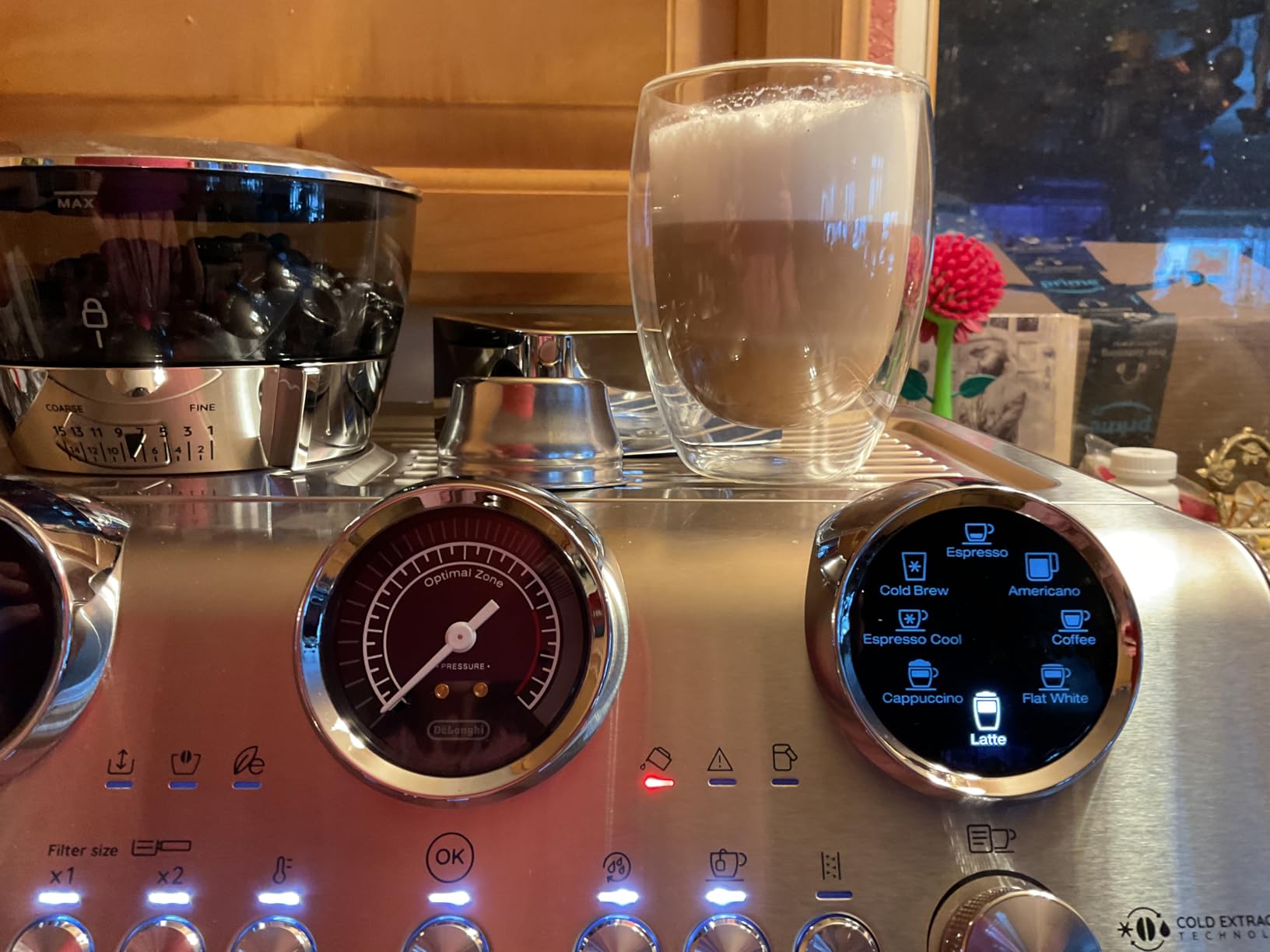 De'Longhi La Specialista Opera Espresso Machine - Cold Brew & Espresso Maker with Smart Tamping, Burr Grinder, Milk Steam Wand/Frother & 19-Bar Pressure customer photo 1