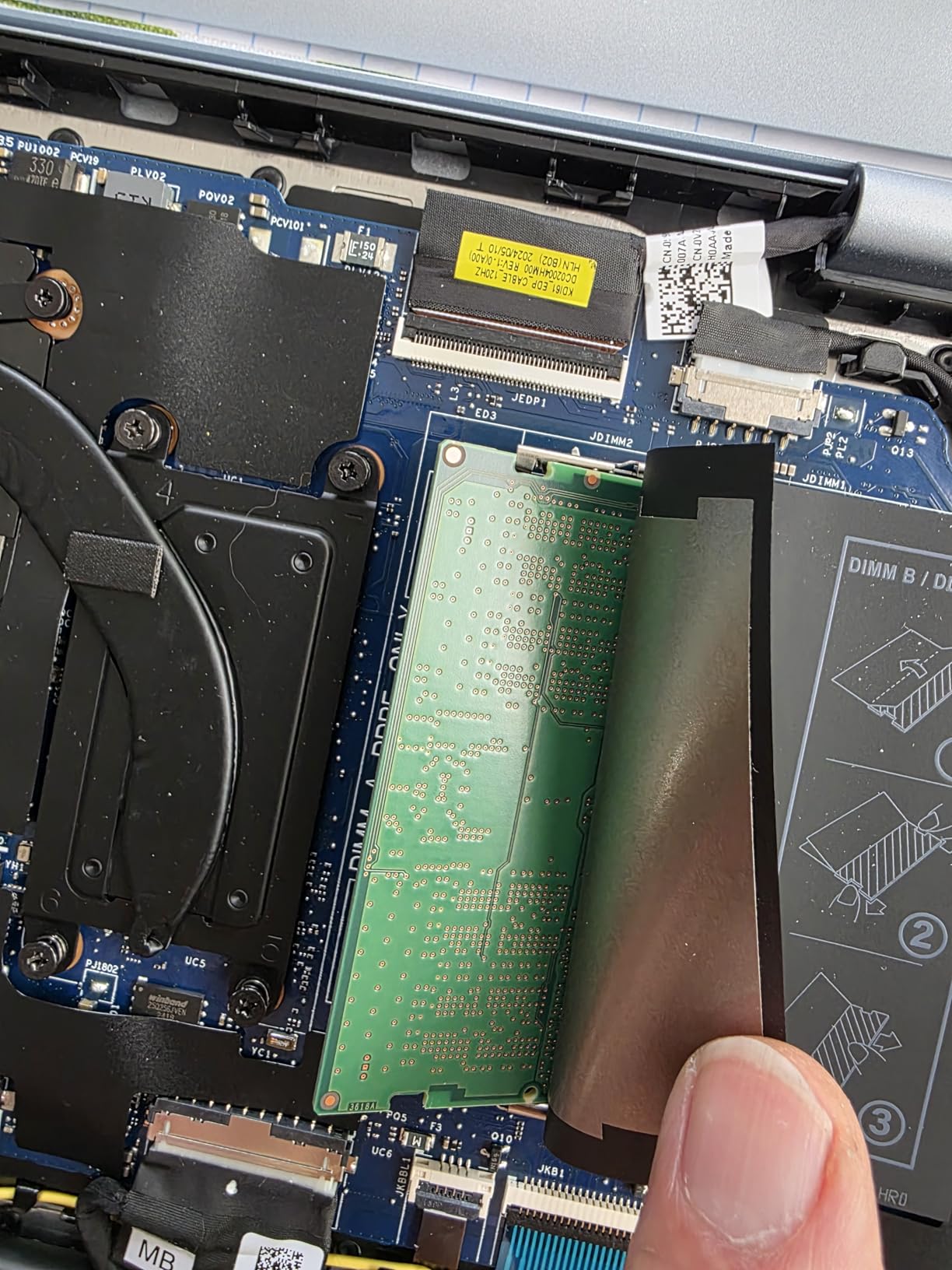 CORSAIR Vengeance SODIMM DDR5 RAM 32GB (1x32GB) 5600MHz CL48 Intel XMP iCUE Compatible Computer Memory - Black (CMSX32GX5M1A5600C48) customer photo 1