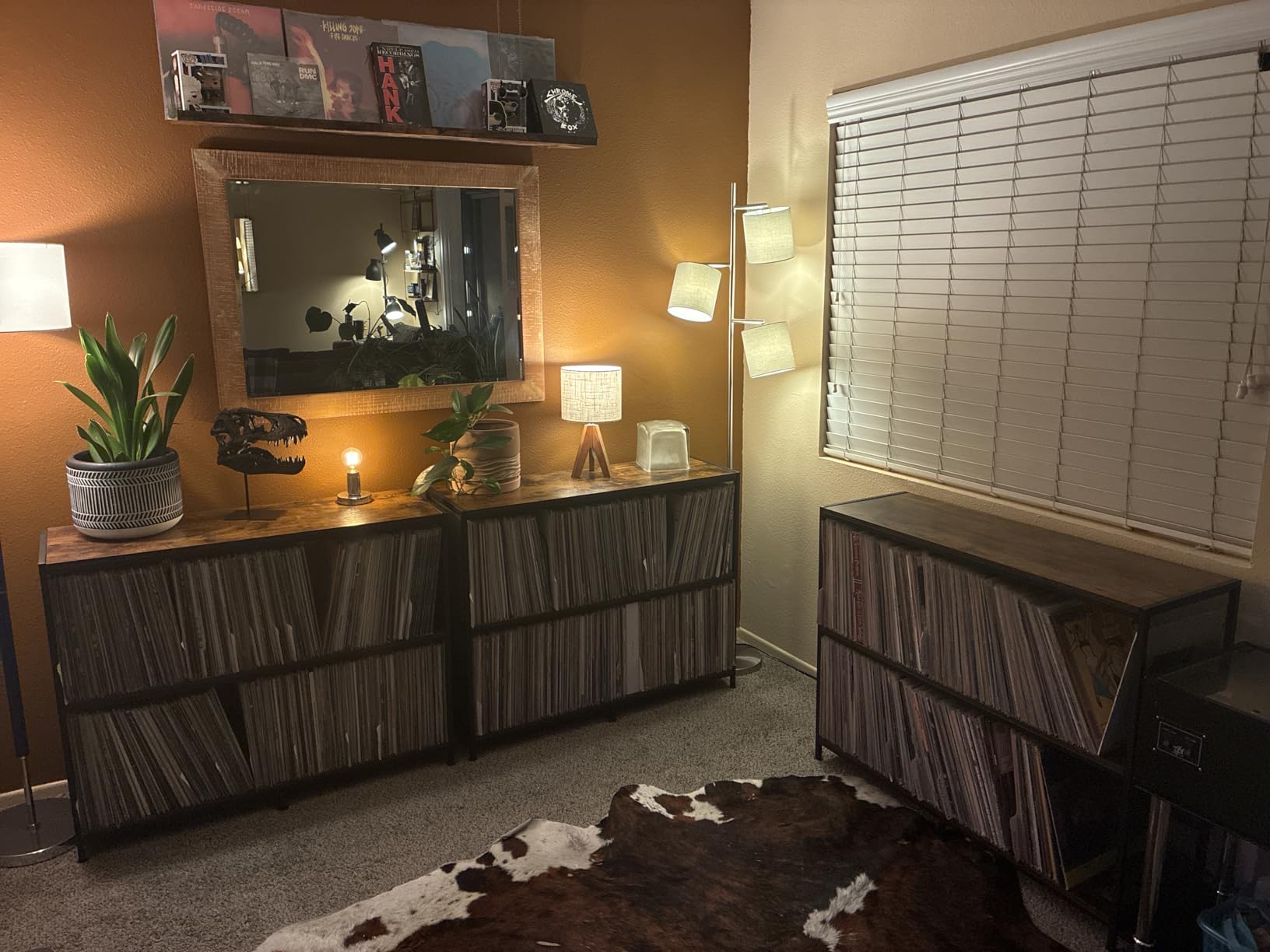 3-Tier Vinyl Record Storage: Vintage Player Table with Spacious Storage - Up to 450 Records, Turntable Stand with Adjustable Dividers, Extra Top Surface for Audio Equipment, Perfect for Living Room customer photo 2