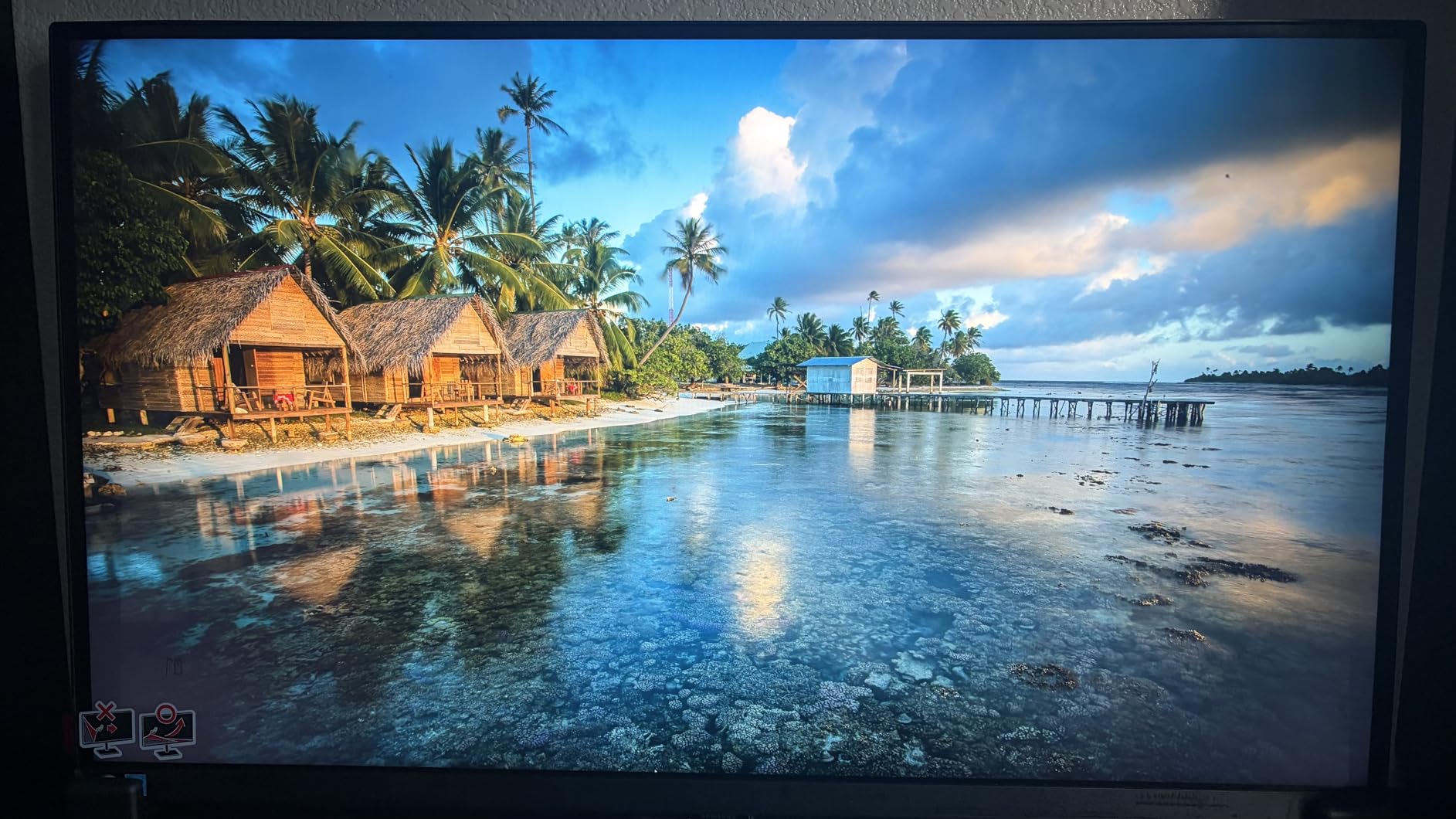 Samsung 32 ViewFinity S8 Series 4K UHD High Resolution Monitor, HDR10, Multiple Ports w/ HDMI, DisplayPort, USB-A, Height Adjustable Stand customer photo 1