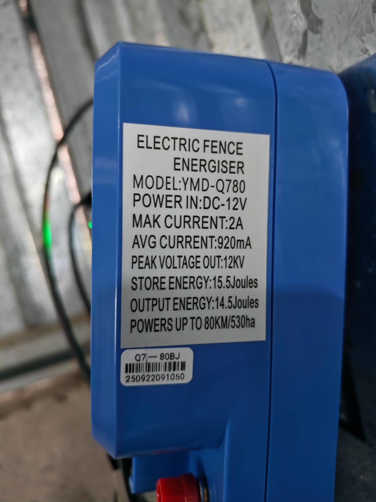15.5J Electric Fence Charger, 15.5 Joules 600 Acres, AC DC 2 in 1 Powered Supply, Input 12V Output 12KV, with Display Remote and Alarm, Keep Out Predators, Contain Cattle Cow and Livestock customer photo 2