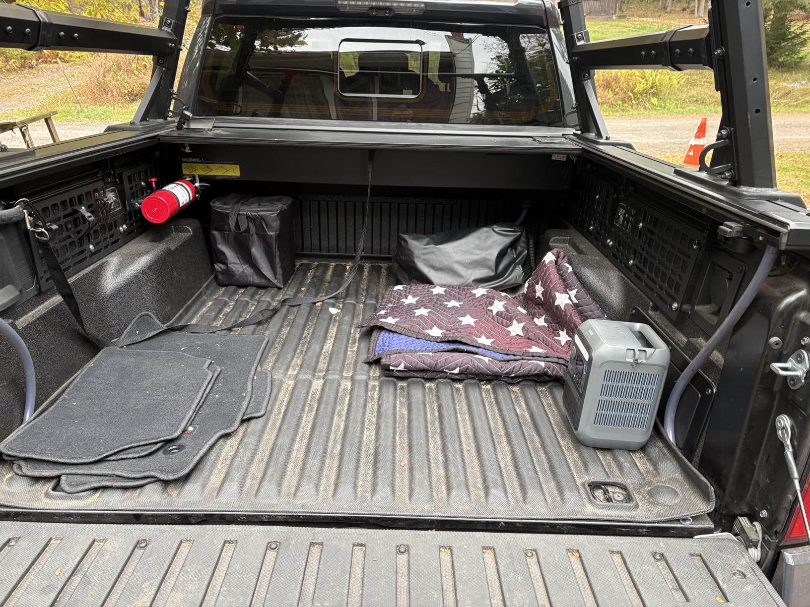 Anker Portable Power Station SOLIX C300, 288Wh LiFePO4 Backup Battery, 300W Solar Generator, 140W Two-Way Fast Charging, for Camping, Hunting, Travel, Blackout & Emergencies (Solar Panel Optional) customer photo 2