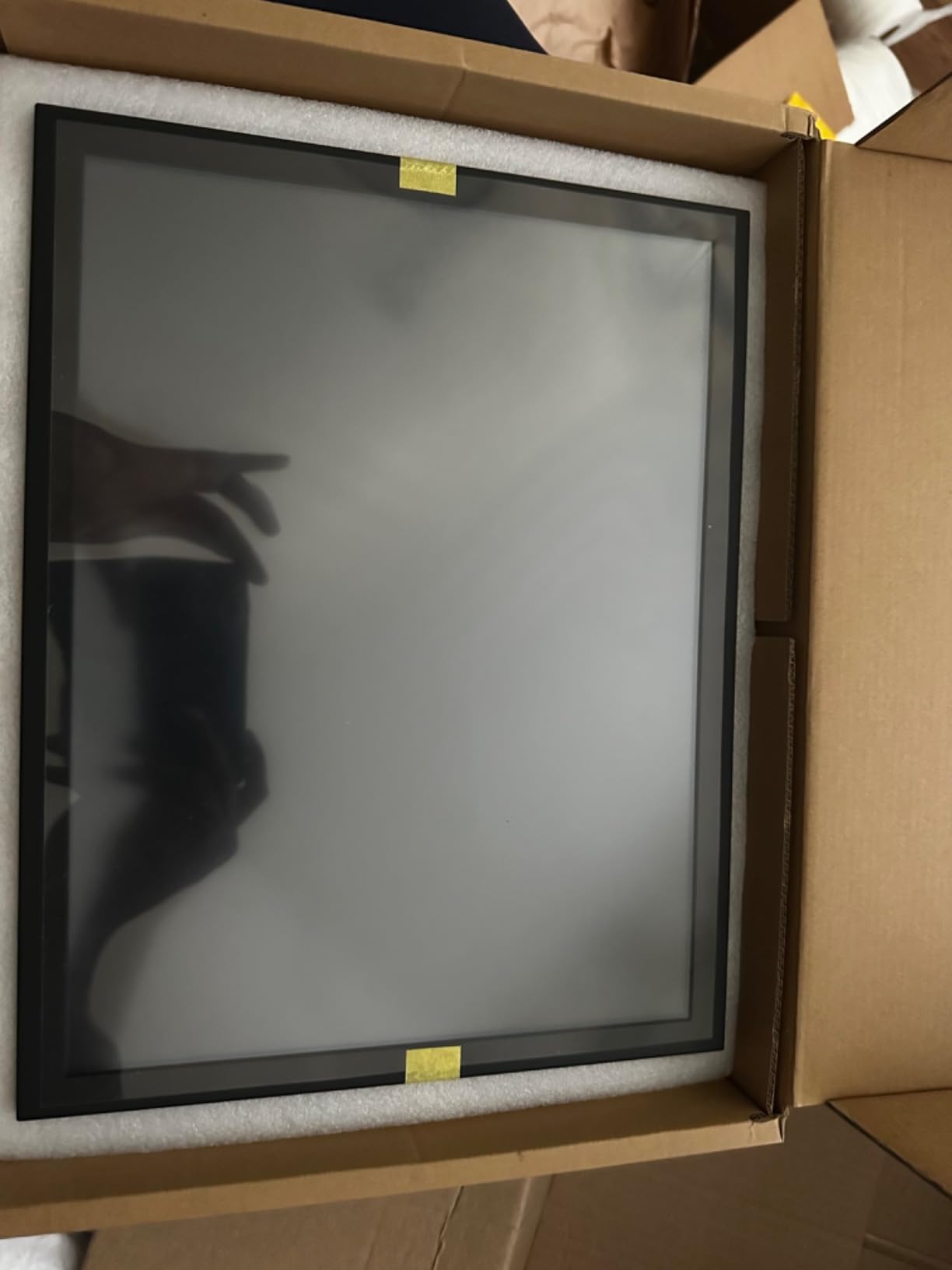 VSDISPLAY 15 Inch 1024x768 IPS LCD Monitor 4:3 Aspect Ratio Display with Metal Housing, Supports VGA/DVI Input, for Industrial/Gaming Extra Monitor customer photo 1