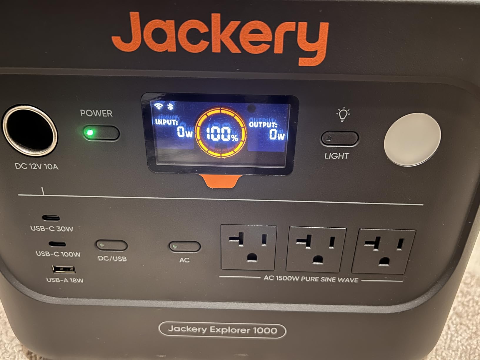 Jackery Explorer 1000 v2 Portable Power Station,1070Wh LiFePO4 Battery,1500W AC/100W USB-C Output, 1 Hr Fast Charge, Solar Generator for Camping,Emergency, RV, Off-Grid Living(Solar Panel Optional) customer photo 2