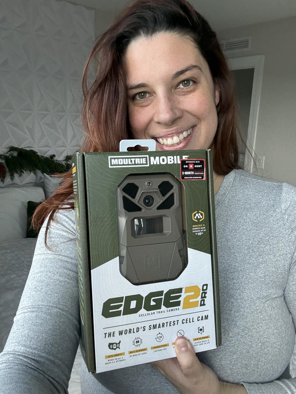 Moultrie Edge 2 Pro Cellular Trail Camera - Auto Connect Nationwide 4G LTE - On Demand 40MP Photo - 1440P Video with HD Audio - AI False Trigger Elimination - 100 Ft Detection Range - No-Glow Flash customer photo 1