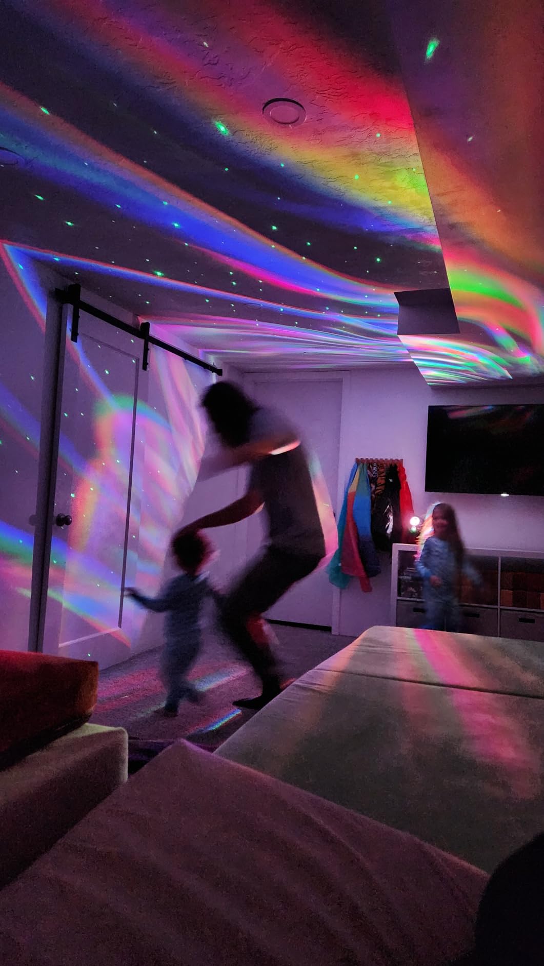 Govee Star Light Projector with 3 Aurora Flowing Effects, Works with Matter, Alexa and Google Assistant, 52 Scene Modes, 18 White Noise Options, LED Night Light Projector for Bedroom, Without Plug customer photo 2