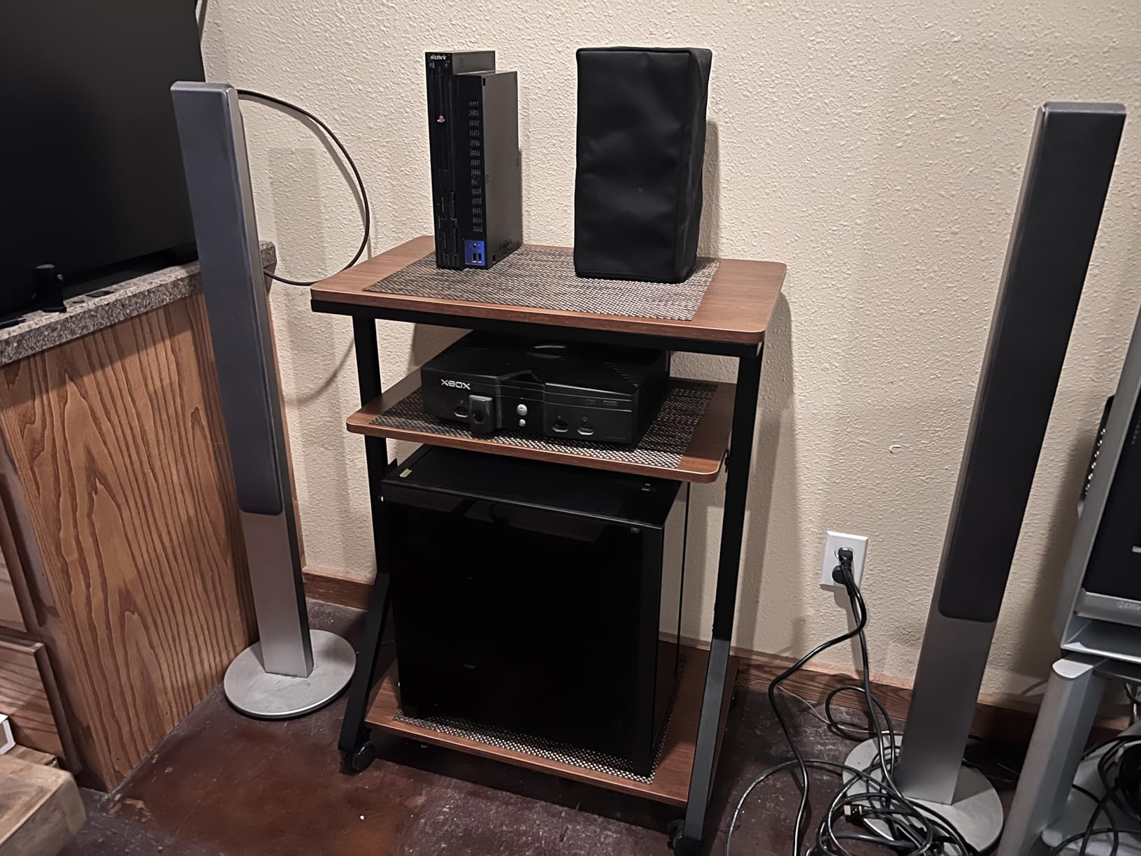 Rfiver 4-Tier AV Media Stand with Wheels, Mobile Rack Audio Tower with Height Adjustable Shelves, Wooden Stereo Racks and Stands, Stereo Stand for Record Player, TV Box, Corner Entertainment Center customer photo 1