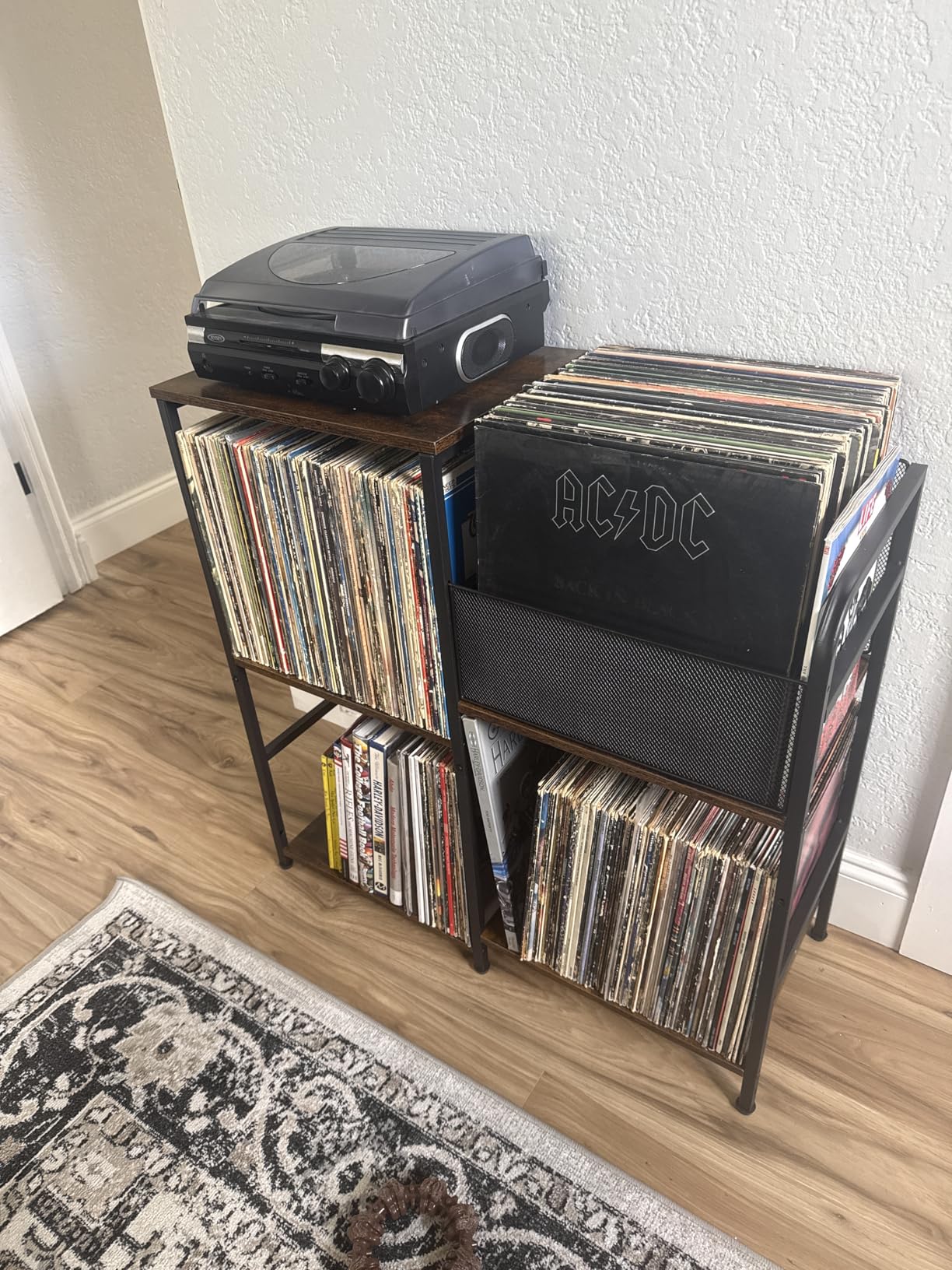 ThreeHio Record Player Stand, Turntable Stand with Vinyl Storage Holds up to 300+ Albums, Storage Cabinet for Vinyl Records, Record Player Table for Living Room customer photo 2