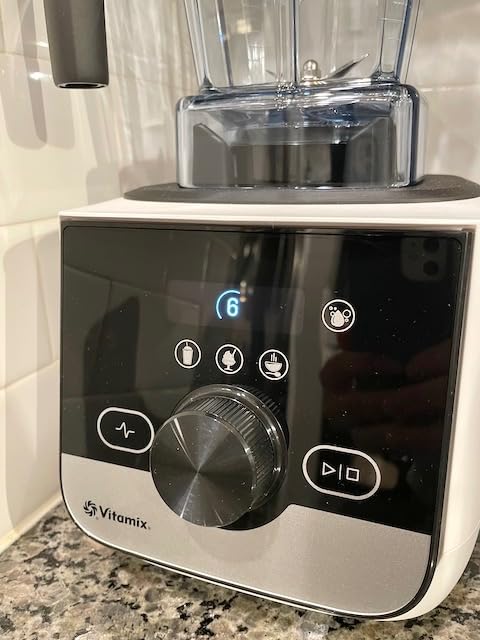 Vitamix Ascent X3 Blender with Three Blending Programs, Self-Cleaning Program, Professional-Grade Blender for Smoothies, Soups and More, Stainless-Steel Blades, 48 Oz Container, Shadow Black customer photo 2