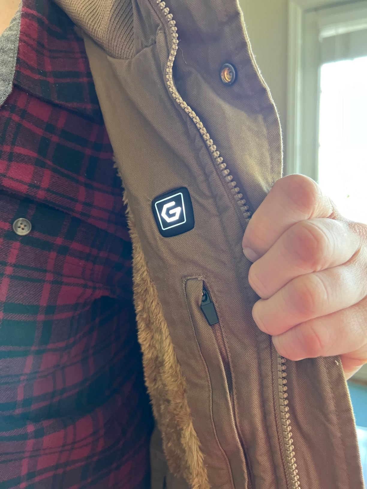 Wulcea Graphene Heated Jacket for Men 12V Fast Charge 18400mAh Large Capacity customer photo 2