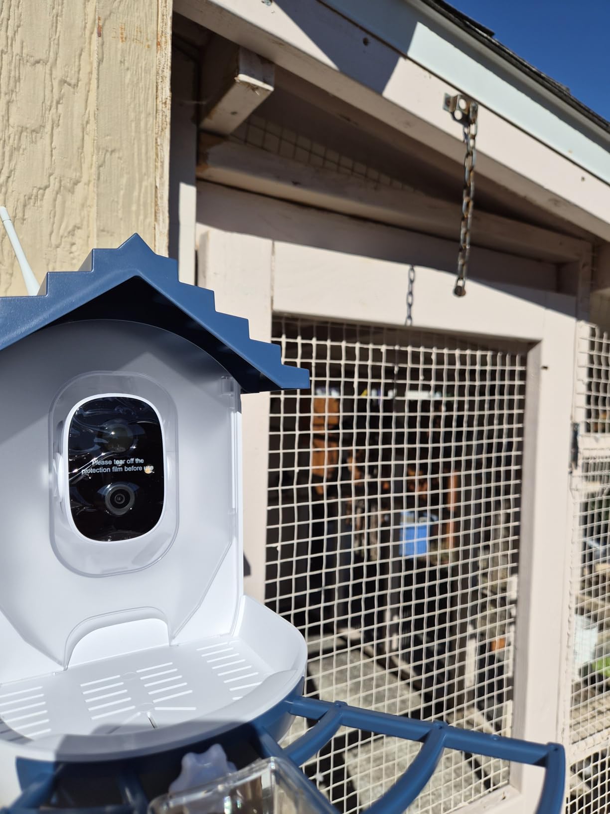 Smart Bird Feeder with Camera Solar Powered & AI Bird Identification, 2.4Ghz WiFi Bird feeders for Outdoors, 2K Live Video, Instant Arrival Alerts - Gifts for Women customer photo 1