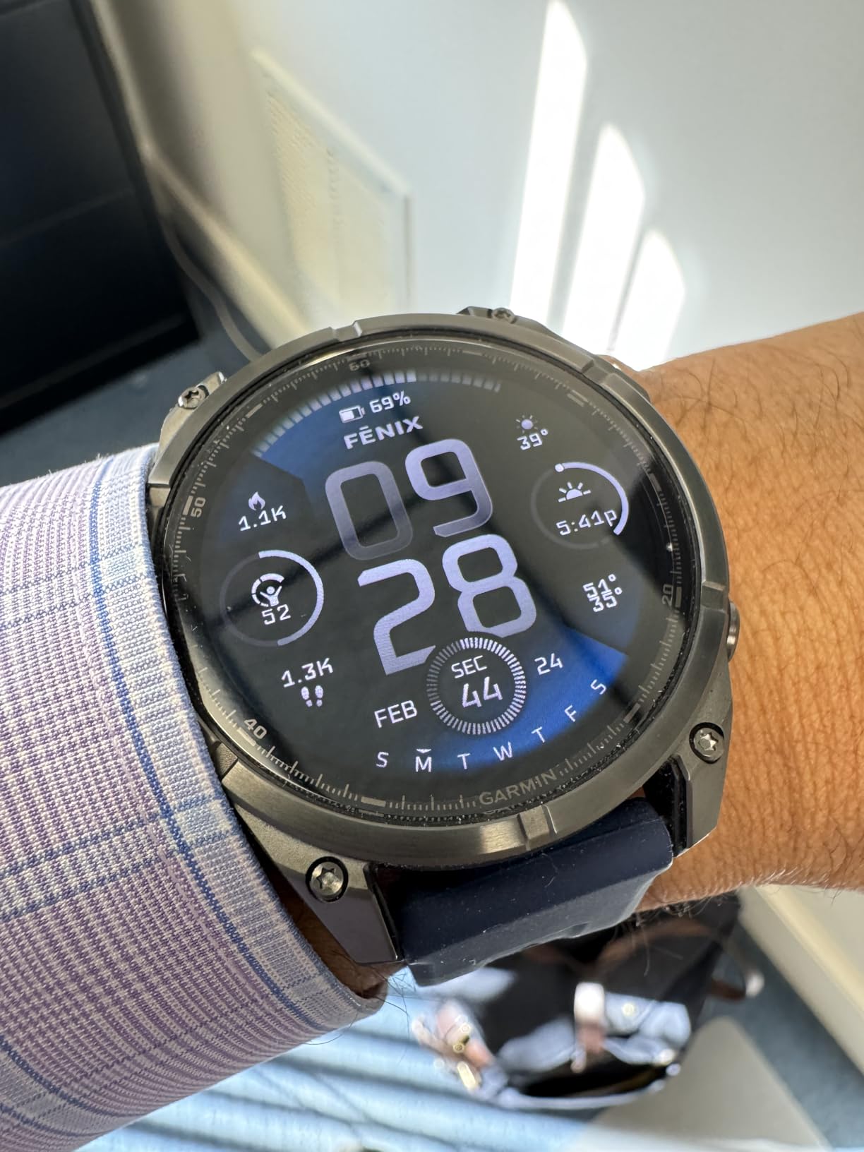 Garmin Fenix 8 - 47mm, AMOLED, Premium Multisport GPS Smartwatch, Long-Lasting Battery Life, Dive-Rated, Built-in LED Flashlight, Slate Gray with Black Band customer photo 2