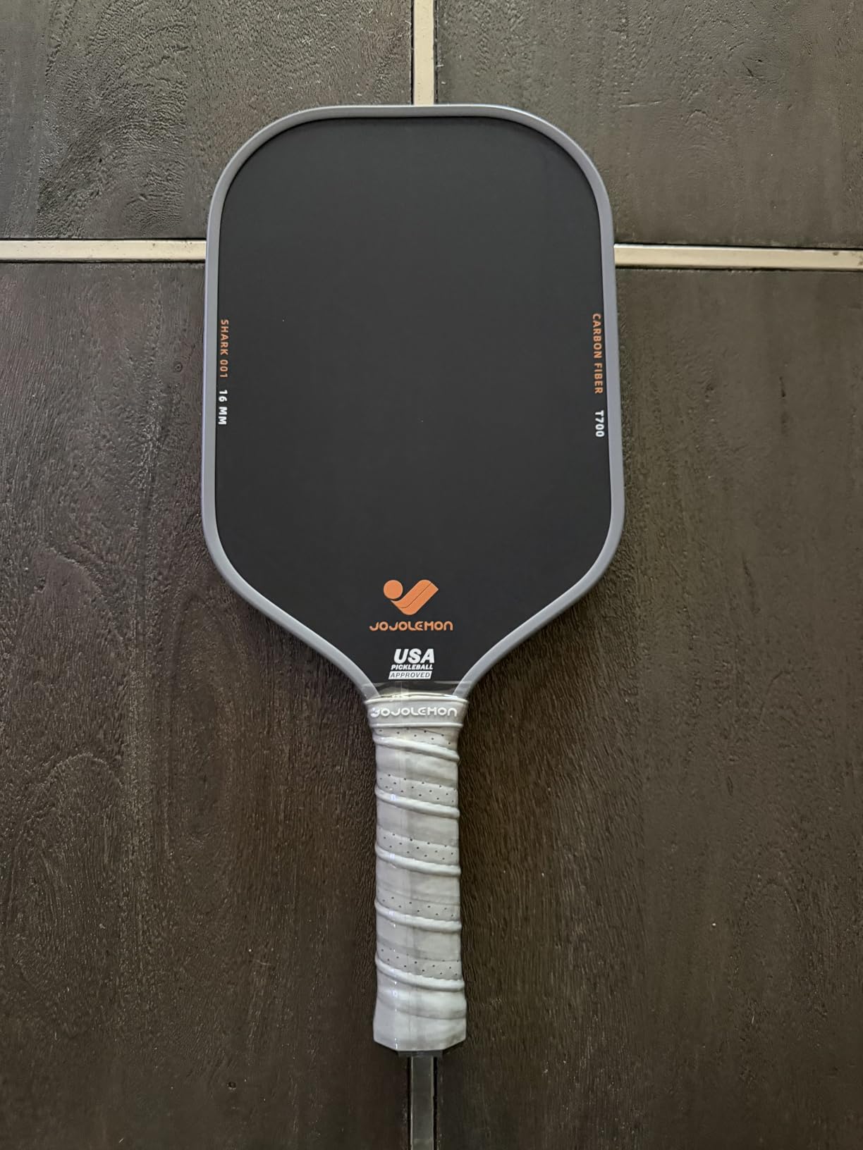 JOJOLEMON Pickleball Paddles, Carbon Fiber Pickleball Paddle with a 16mm Shark Power Polymer Core, The Pickleball Rackets Designed for Ultimate Spin & Consistency customer photo 2