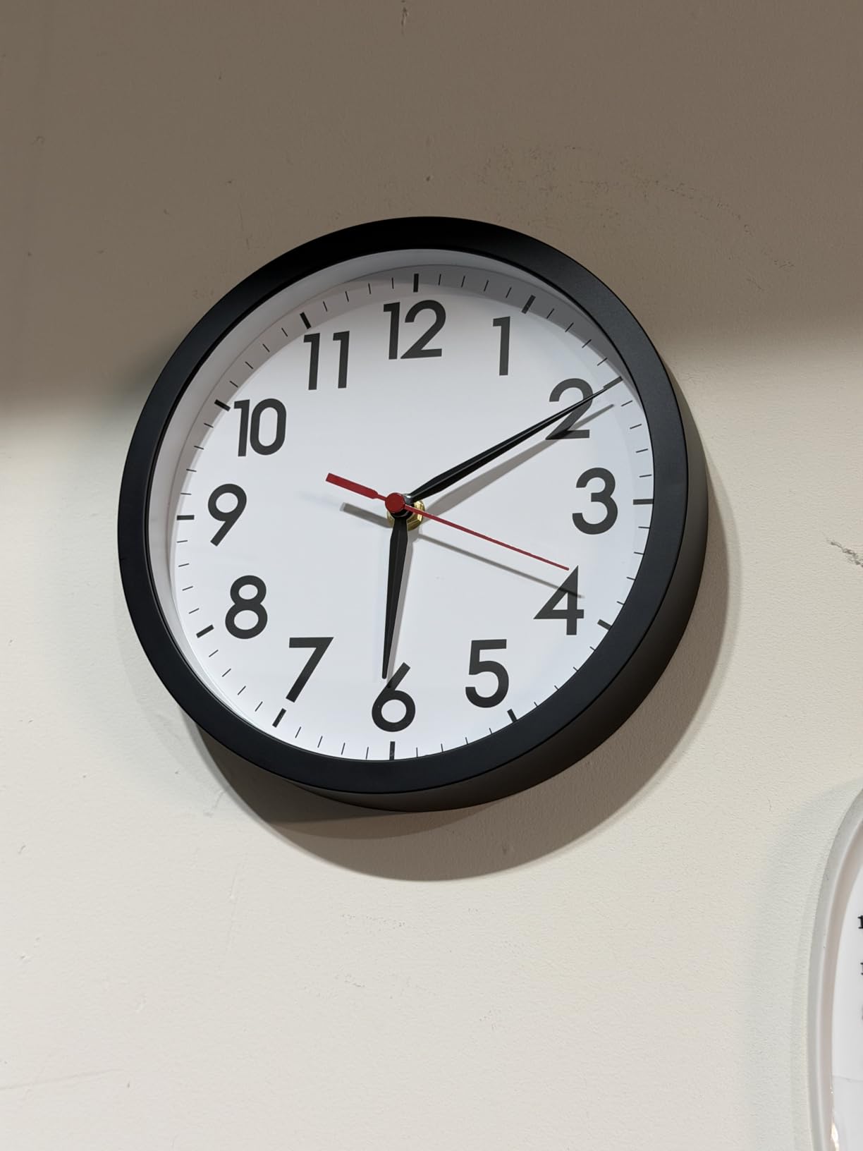 AKCISOT Atomic 10 Inch Wall Clock Analog Clocks for Indoor Kitchen, Battery Operated Clock for Bedroom Office Classroom Living Room(Black) customer photo 1