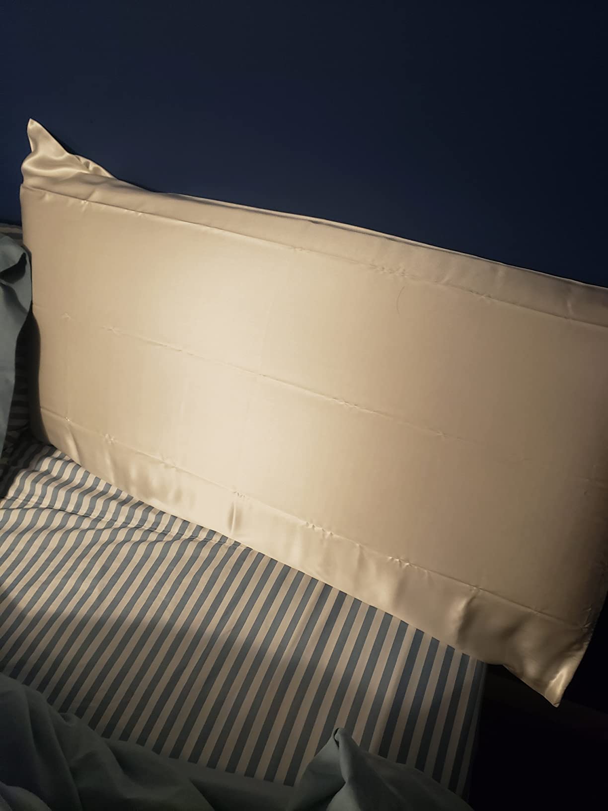 SUNDAYSILKS™ 100% Mulberry Silk Pillowcase, Silk Pillow Cases for Hair & Skin, Superior to Satin Pillowcase, with Zipper, Standard, Queen, King Sizes, Anti-Wrinkle, Cooling, Non-Slip Silk Pillowcases customer photo 2