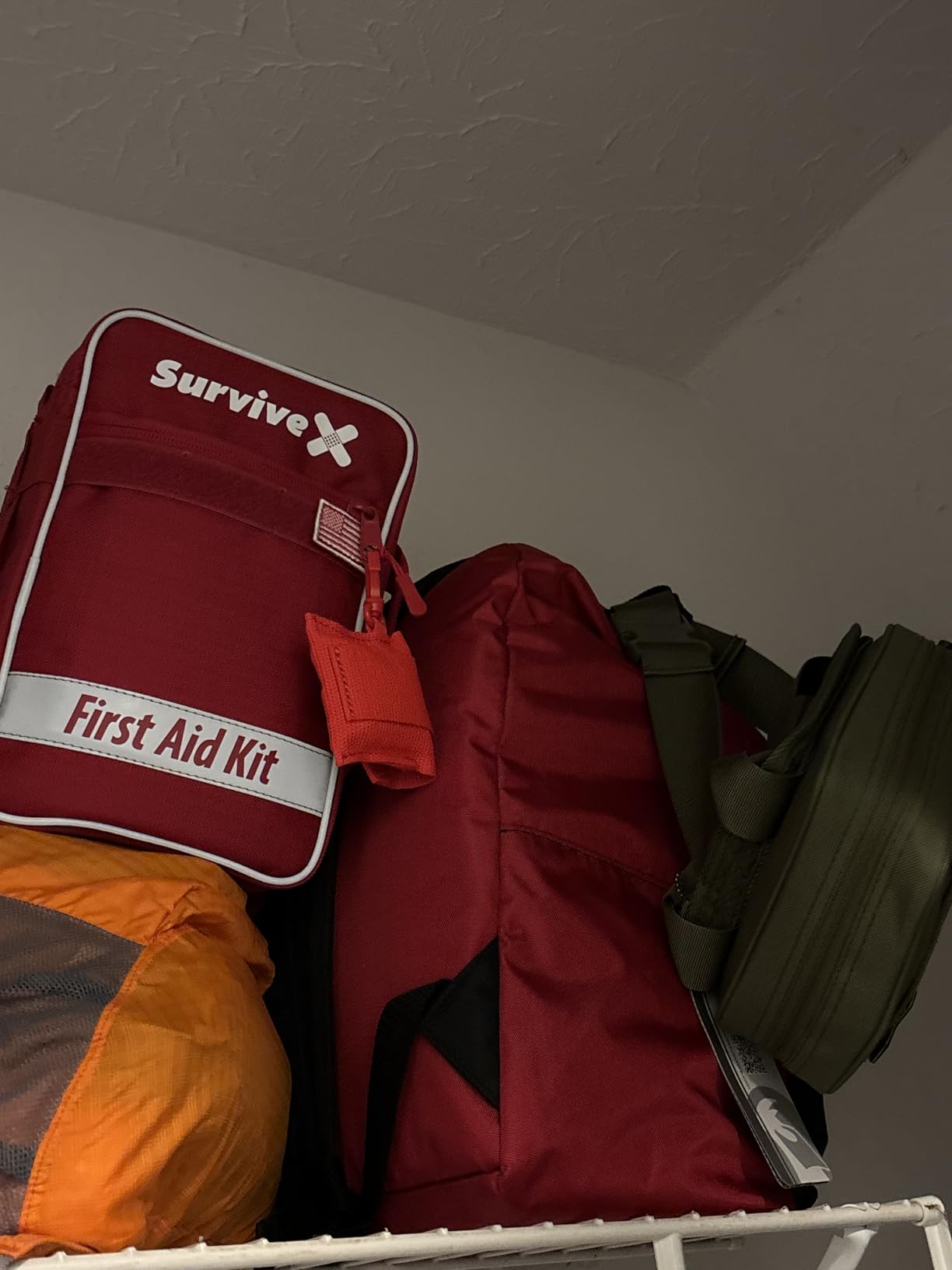 SurviveX Large First Aid Kit for Car, Travel & Home - Emergency Kit with Zip Stitch Wound Closure customer photo 1