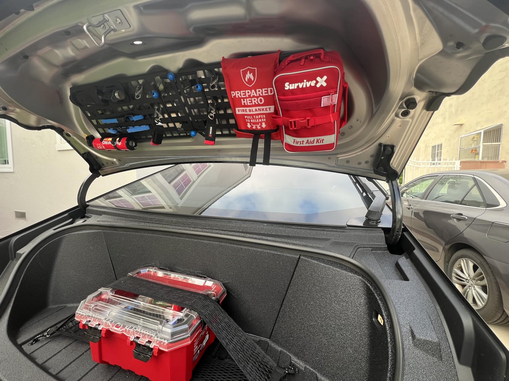 SurviveX Large First Aid Kit for Car, Travel & Home - Emergency Kit with Zip Stitch Wound Closure customer photo 2
