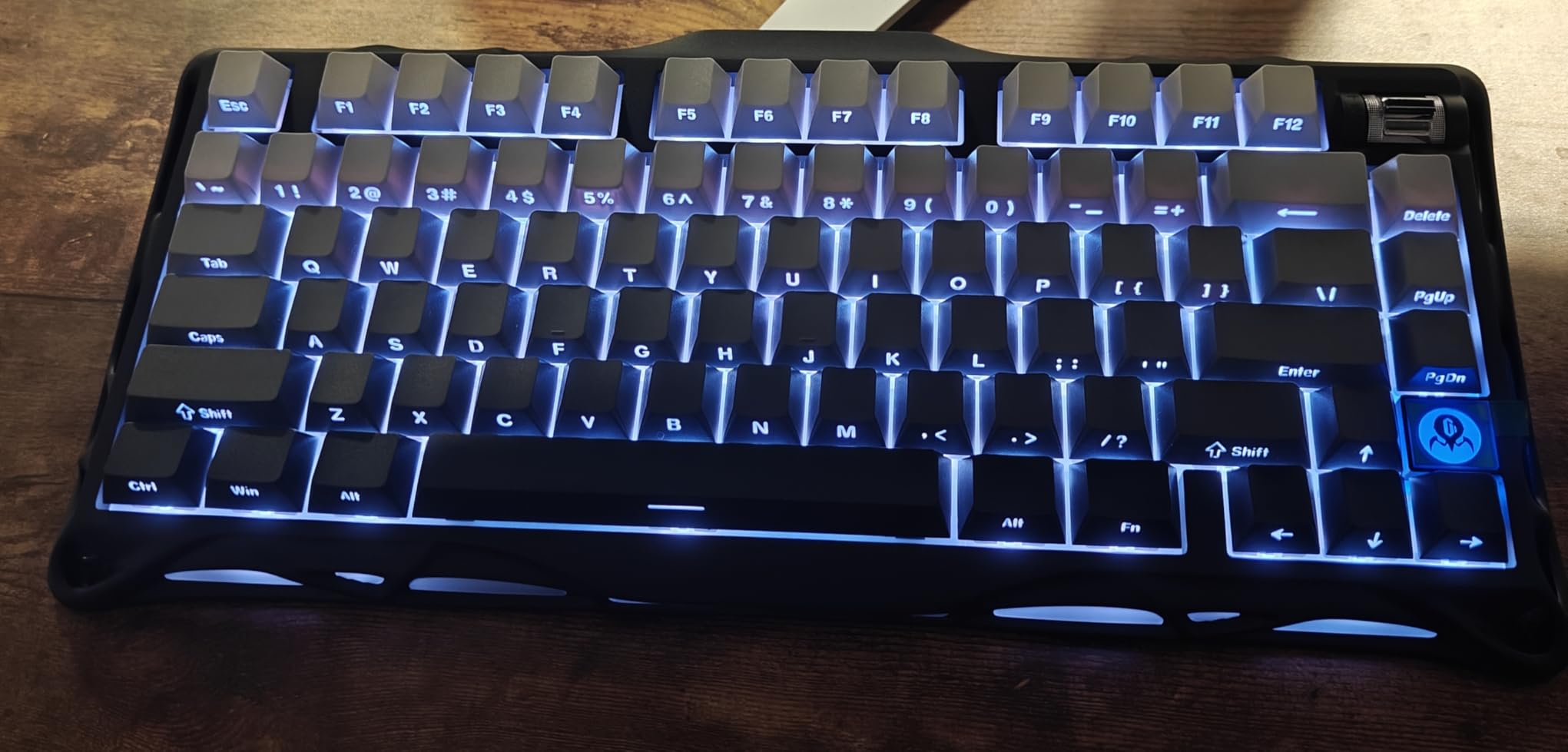 GravaStar Mercury K1 75% Wireless Mechanical Gaming Keyboard, Aluminum Alloy, Gasket Compact Custom Keyboard Hot-Swap Socket, Linear Switches, RGB Backlit - Gradient Black customer photo 2