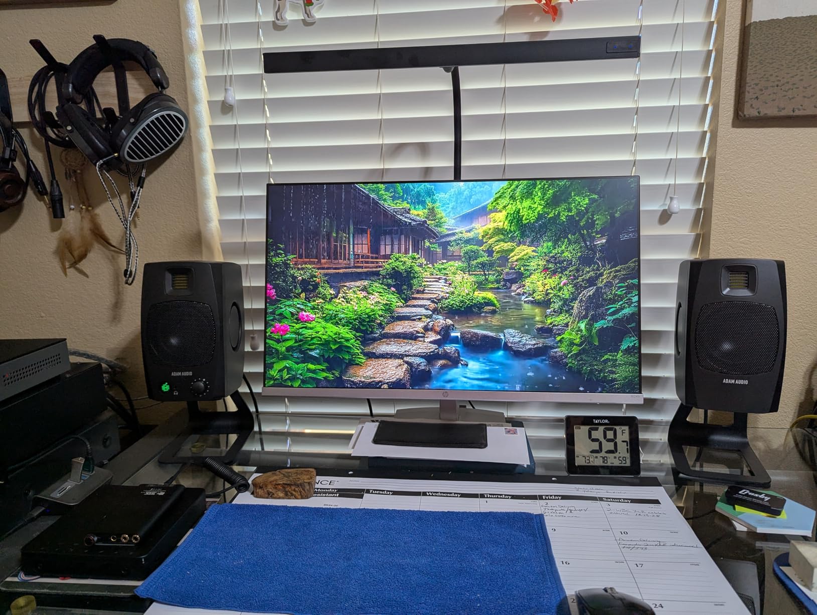 ADAM Audio D3V Active Desktop Monitoring System with USB-C Connection (Pair) customer photo 1