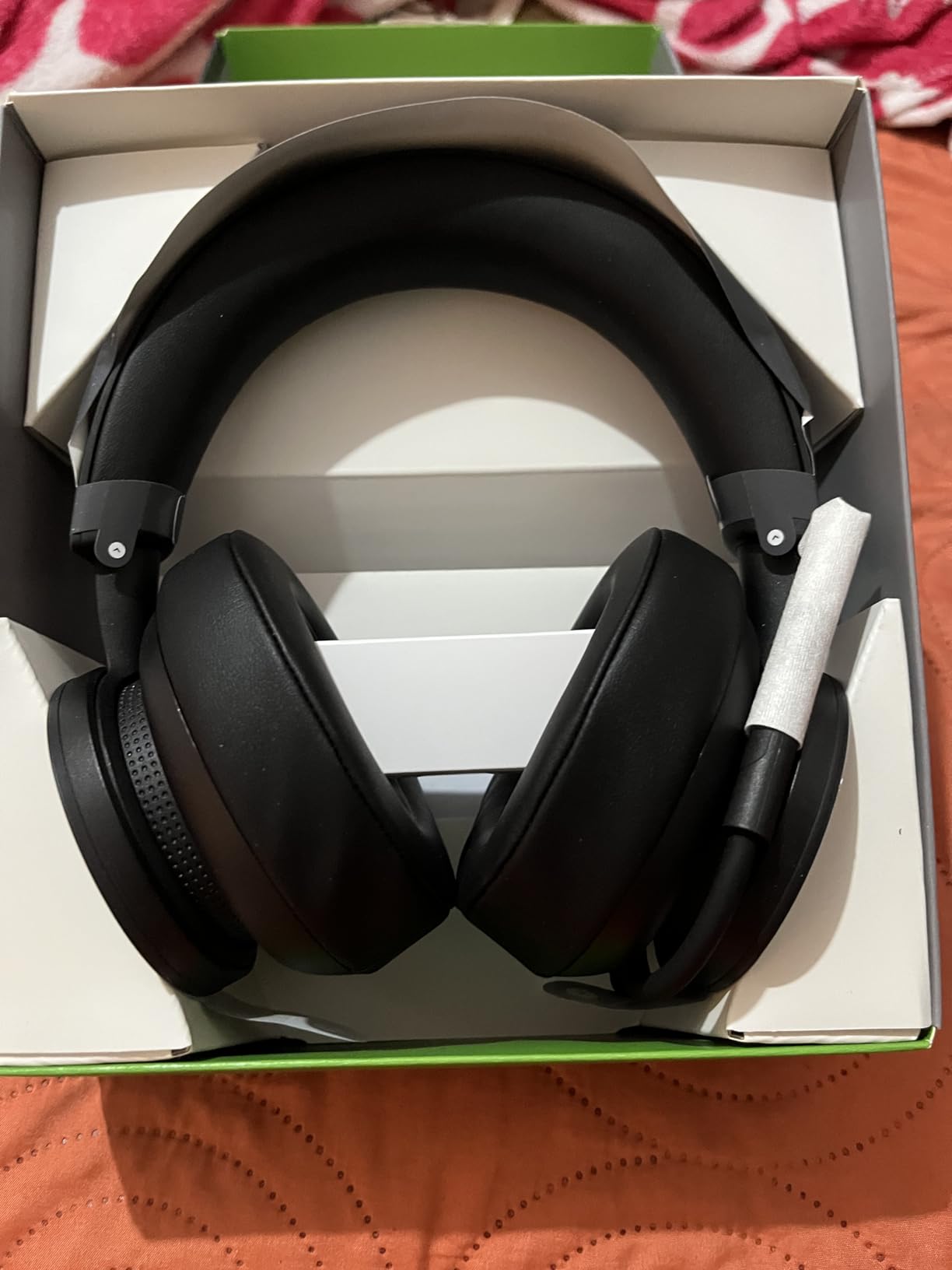 Xbox Wireless Gaming Headset with Spatial Audio, Dolby Atmos, Windows Sonic - Series X|S, One, PC, Mobile customer photo 1