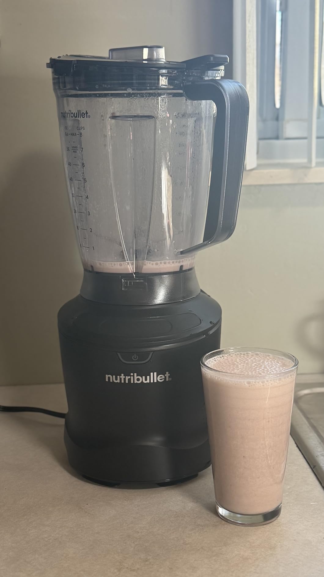 nutribullet SmartSense 5-speed, full-size blender, 1400 Watt- Gunmetal Gray customer photo 2