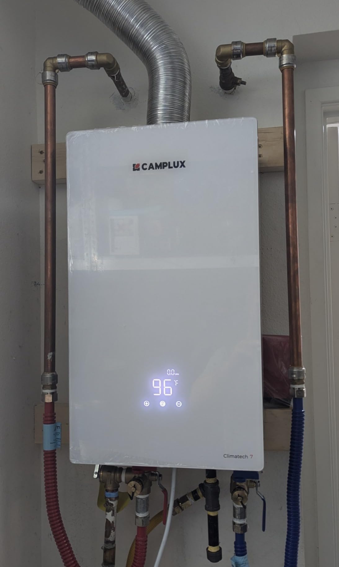 CAMPLUX Climatech 7 Indoor Natural Gas Tankless Water Heater 3.6 GPM (Up to 4 GPM) 85,300 BTU - Tankless Gas Hot Water Heater for Whole House, Tiny Home, Apartment customer photo 1