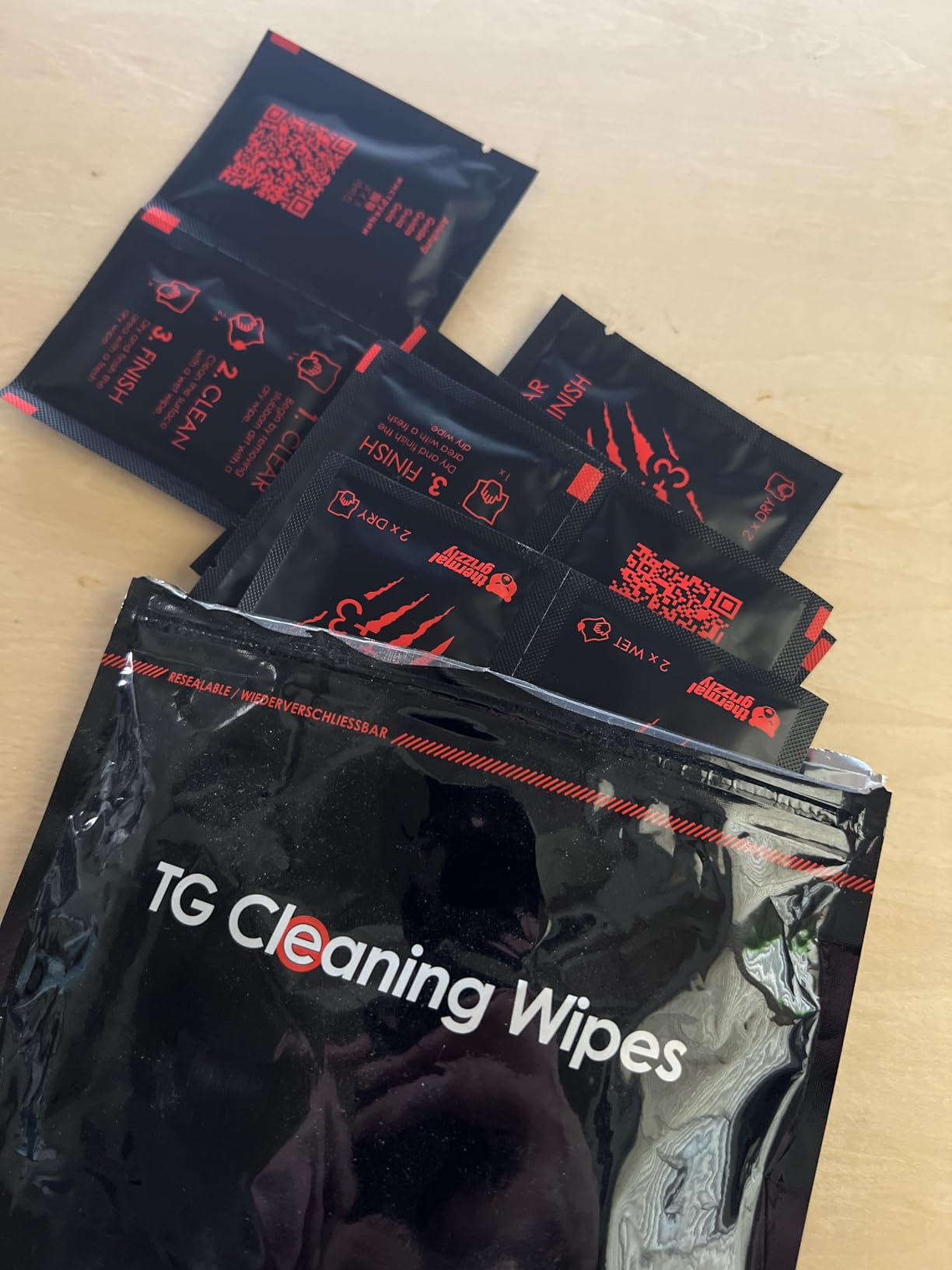 Thermal Grizzly TG Cleaning Wipes (10 Pcs - 20 Wet & 20 Dry Wipes) - Clean and Degrease Surfaces - Optimal Adhesion of Thermal Conductive Materials customer photo 2