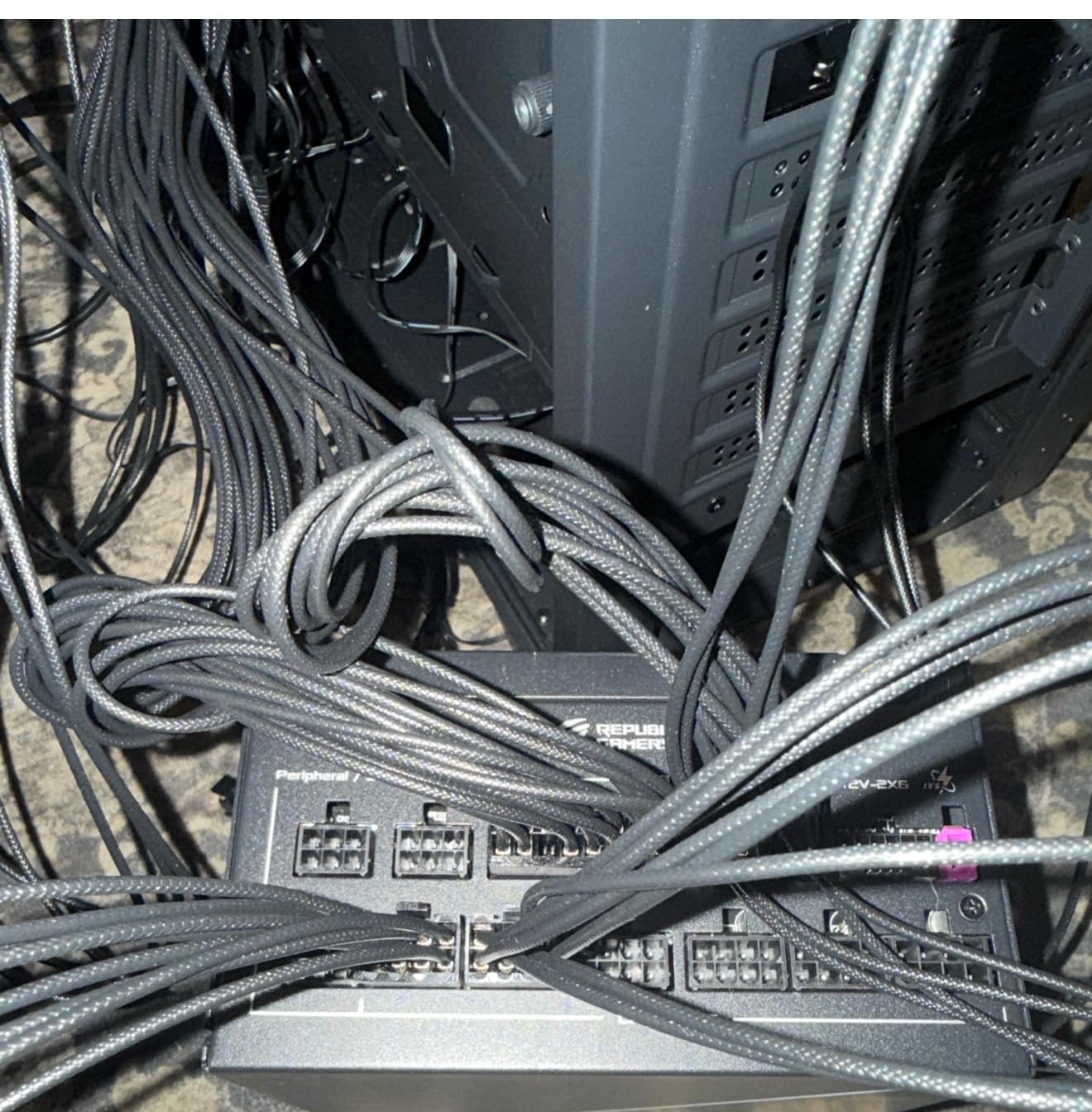 ASUS ROG Strix 1000W Platinum Fully Modular Power Supply customer photo 1