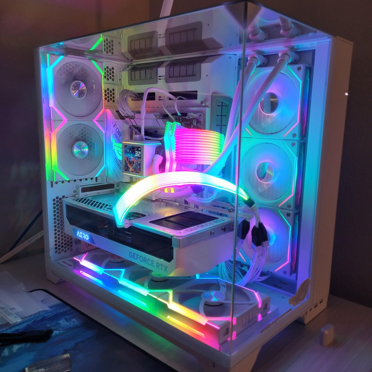 Lian Li UNI Fan SL Wireless 120mm ARGB Fan - Single Pack - 2.4 GHz Wireless Signal for RGB & Fans Control - Daisy-Chain Design - Controller NOT Included & Required - Black customer photo 2