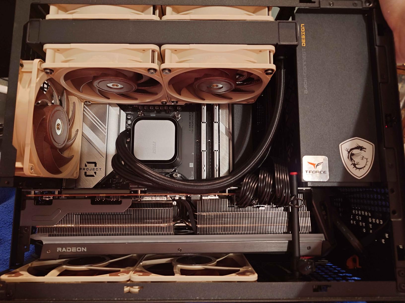 MSI MAG Coreliquid A13 360 - AIO ARGB CPU Liquid Cooler - 360mm Radiator - LGA 1700/1851 / AM5/AM4 Compatible - Triple 120mm ARGB PWM Fans, Black customer photo 1
