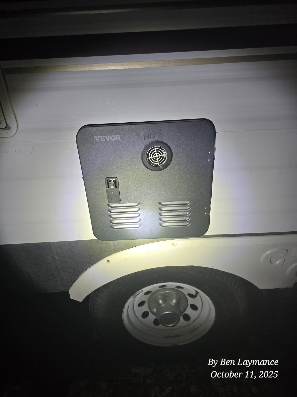 VEVOR RV Tankless Water Heater, Instant Shower with 15 x 15 inches Black Door and Remote Controller, 42000BTU Optimized Comfort Performance Hot Water customer photo 1