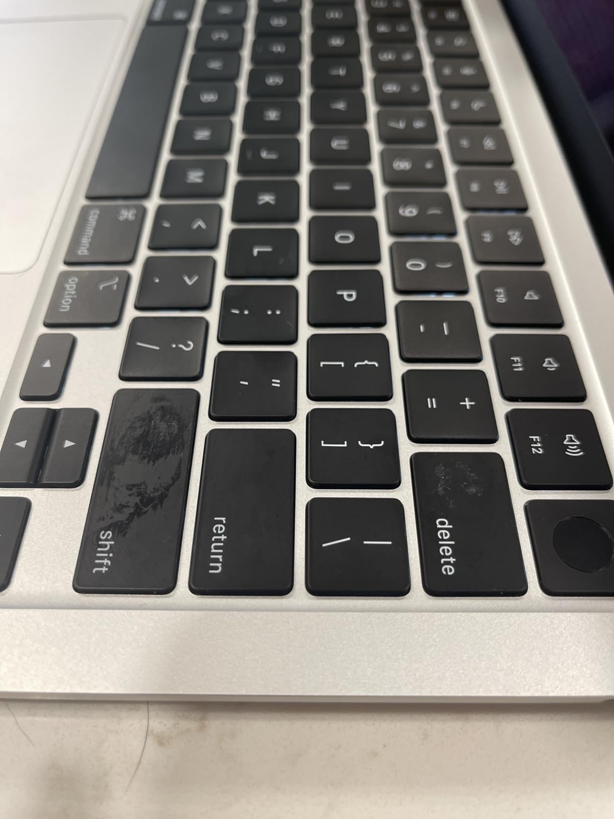 Apple 2024 MacBook Air with M3 chip, 13-inch, 16GB Ram, 256GB SSD Midnight QWERTY English (Renewed) customer photo 1