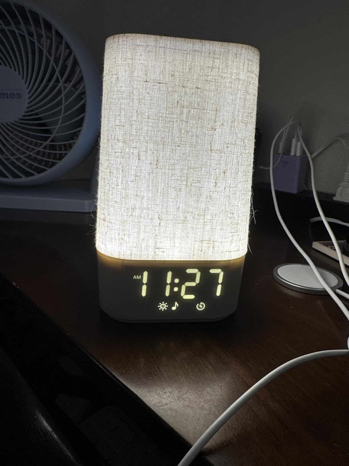 White Noise Sound Machine: 30 Soothing Sounds, Sunrise Alarm Clock for Gentle Wake Up, Adjustable Volume & Night Light, Timer - Easy to Sleep, Relax, Focus customer photo 2