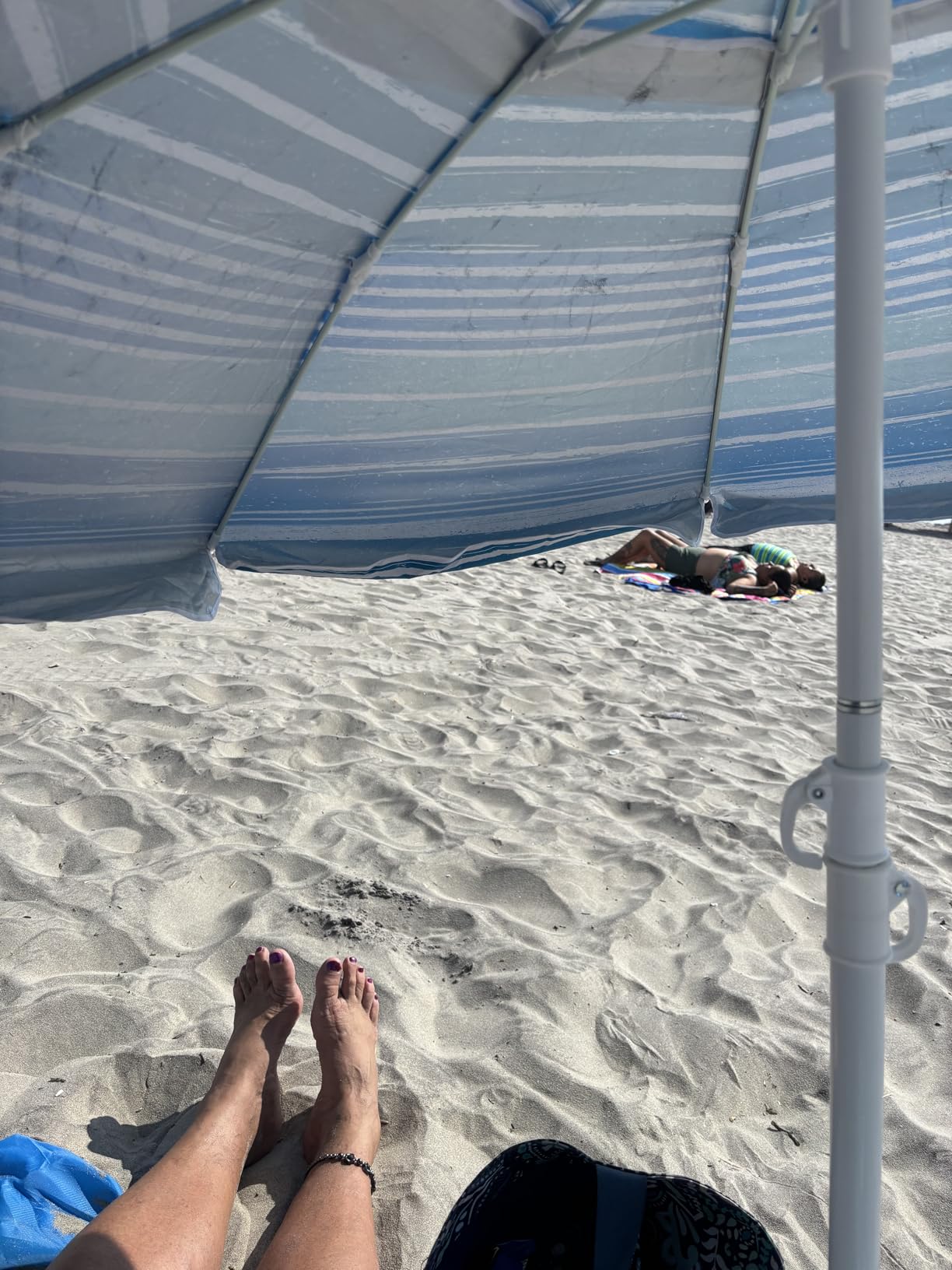 6.5ft Beach Umbrella - Heavy Duty Wind Resistant UV 50+ Portable Sun Shade with Sand Anchor & Carry Bag, Outdoor Folding Umbrella for Beach, Pool, Patio, Garden (Blue Stripe) customer photo 2