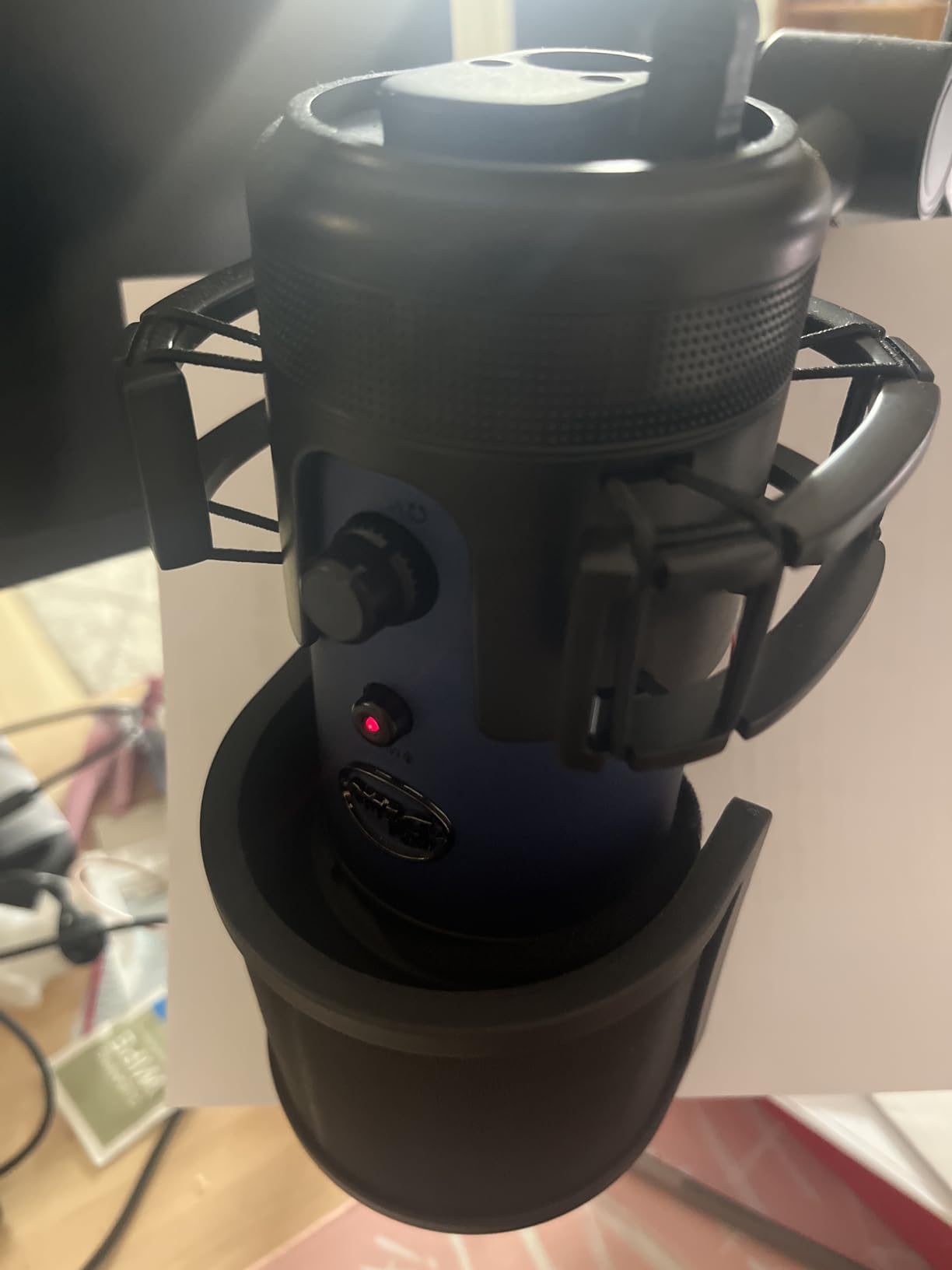 Custom Built for SoloCast Shock Mount with pop filter, 2026 Upgrade Anti-Vibration Suspension Elastic Shock Mount Holder Clip Mics Stand with Screw Adapter Compatible with Hyperx SoloCast Microphone customer photo 2