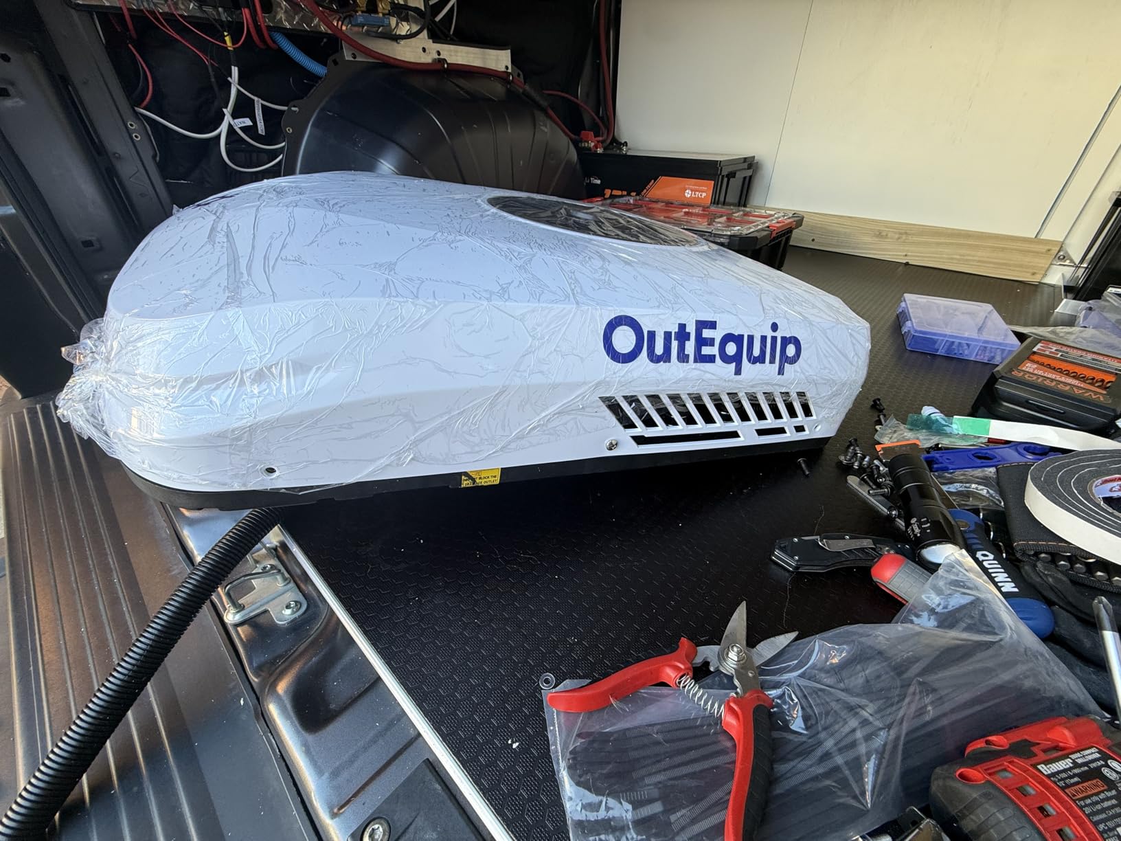 RV Air Conditioner, 12V 10000 BTU Rooftop Air Conditioner for RVs, Trucks, Vans, Campers, Tractor, Low Profile Quiet AC Unit, Battery Powered, OutEquipPro 12V AC (12 voltage w/o heater) customer photo 2