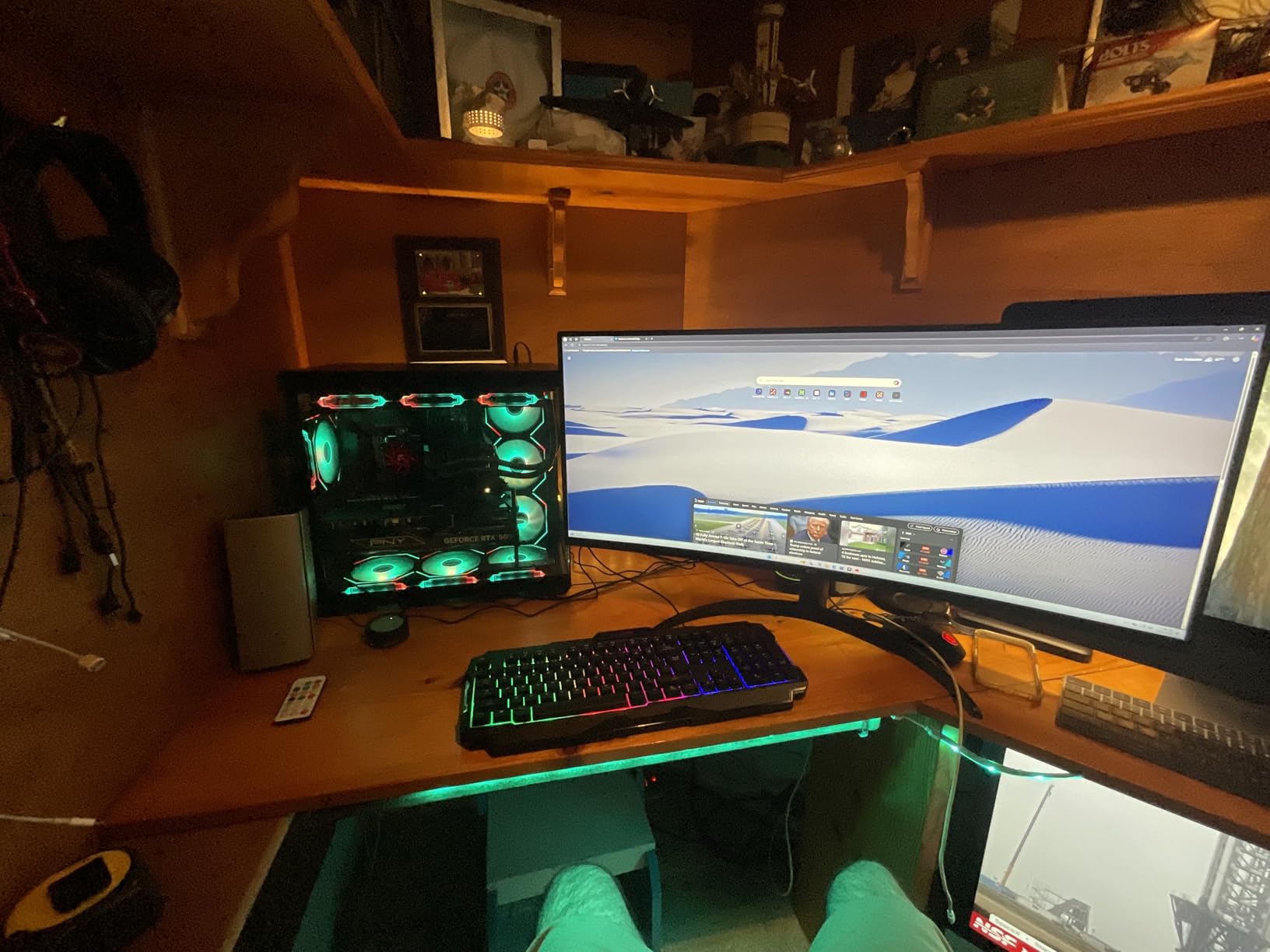 Panorama XL RTX 5080 Gaming Desktop - Intel 20-Core Ultra 7 265KF, 32GB DDR5 RAM, 2TB Gen4 NVMe SSD, Liquid Cooled, Windows 11 Pro customer photo 2
