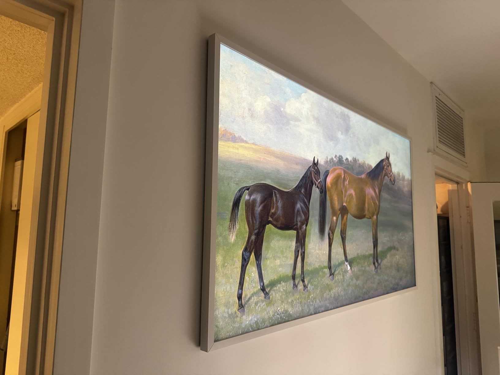 Samsung 55-Inch Class The Frame LS03F 4K QLED Smart TV (2025 Model) Slim Fit Wall Mount, Modern Frame Design, NQ4 AI Gen2 Processor, Art Mode, Artful Picture Quality, Samsung Vision AI, Alexa Built-in customer photo 2