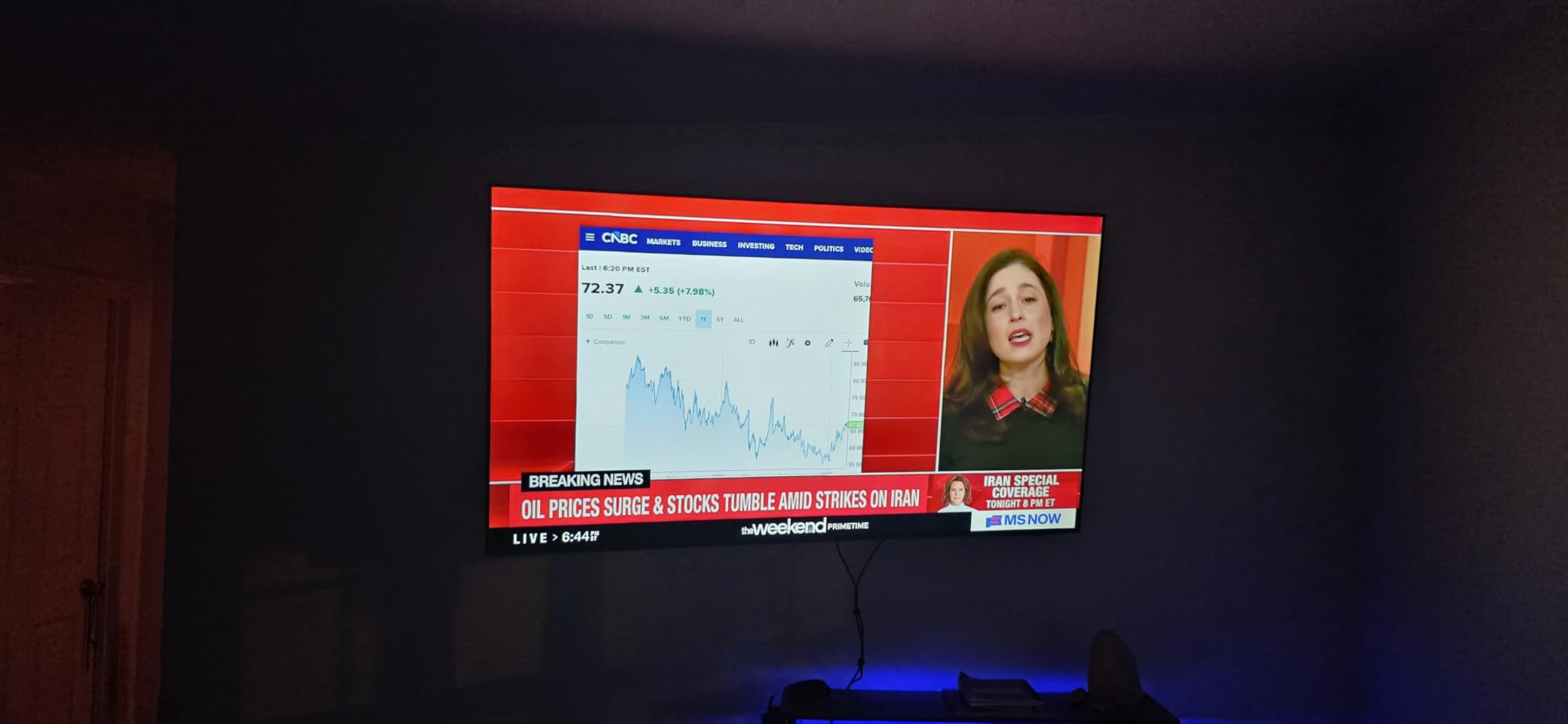 Samsung 85-Inch Class Crystal UHD U8000F 4K Smart TV (2025 Model) Endless Free Content, Crystal Processor 4K, MetalStream Design, Knox Security, Alexa Built-in customer photo 1