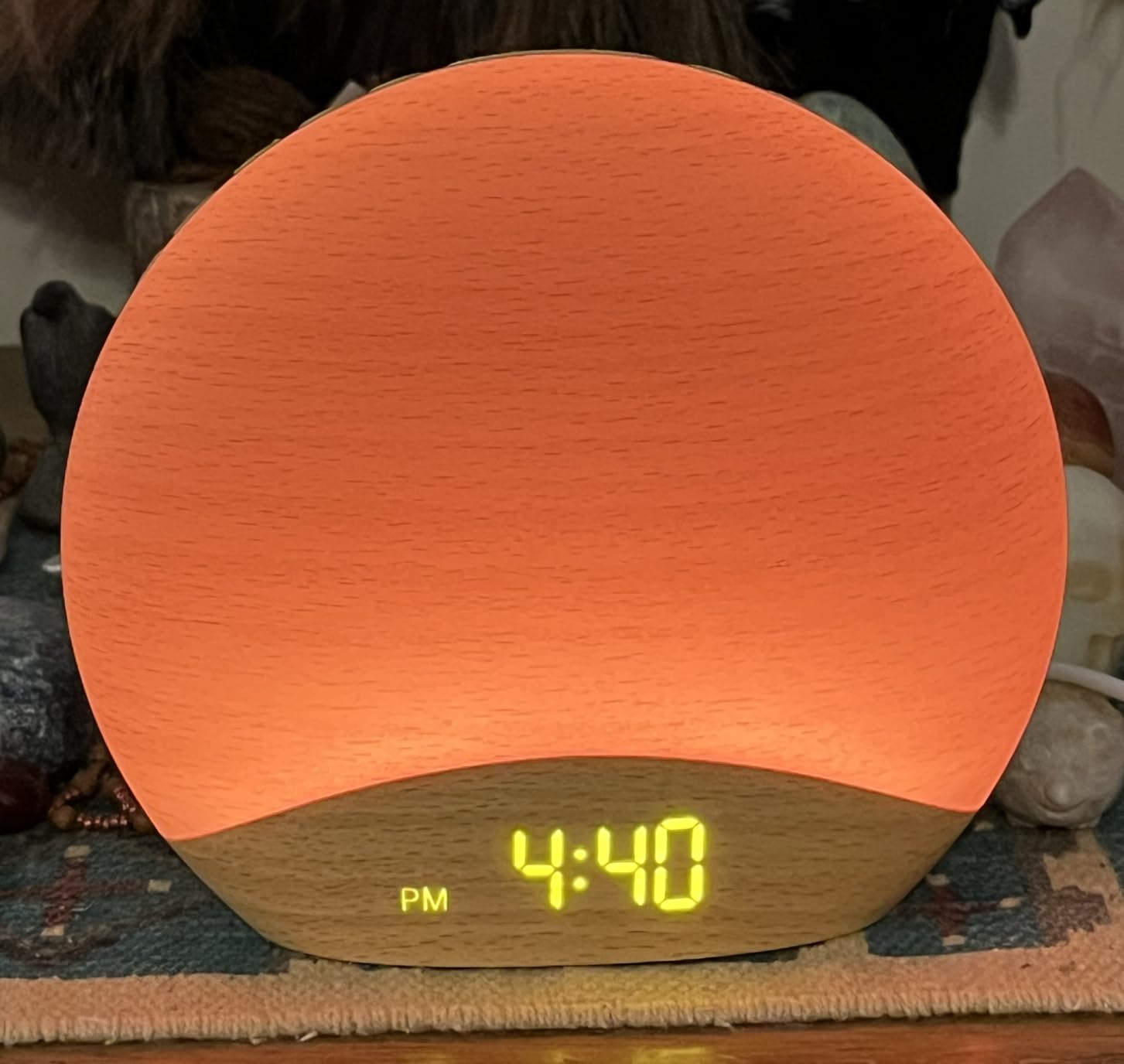 HOUSBAY Sunrise Alarm Clock for Bedroom - Natural Wake-Up Light, FM Radio & Bluetooth Speaker, Wood-Inspired Design, Dimmable Night Light for Adults & Phone-Free Mornings customer photo 1