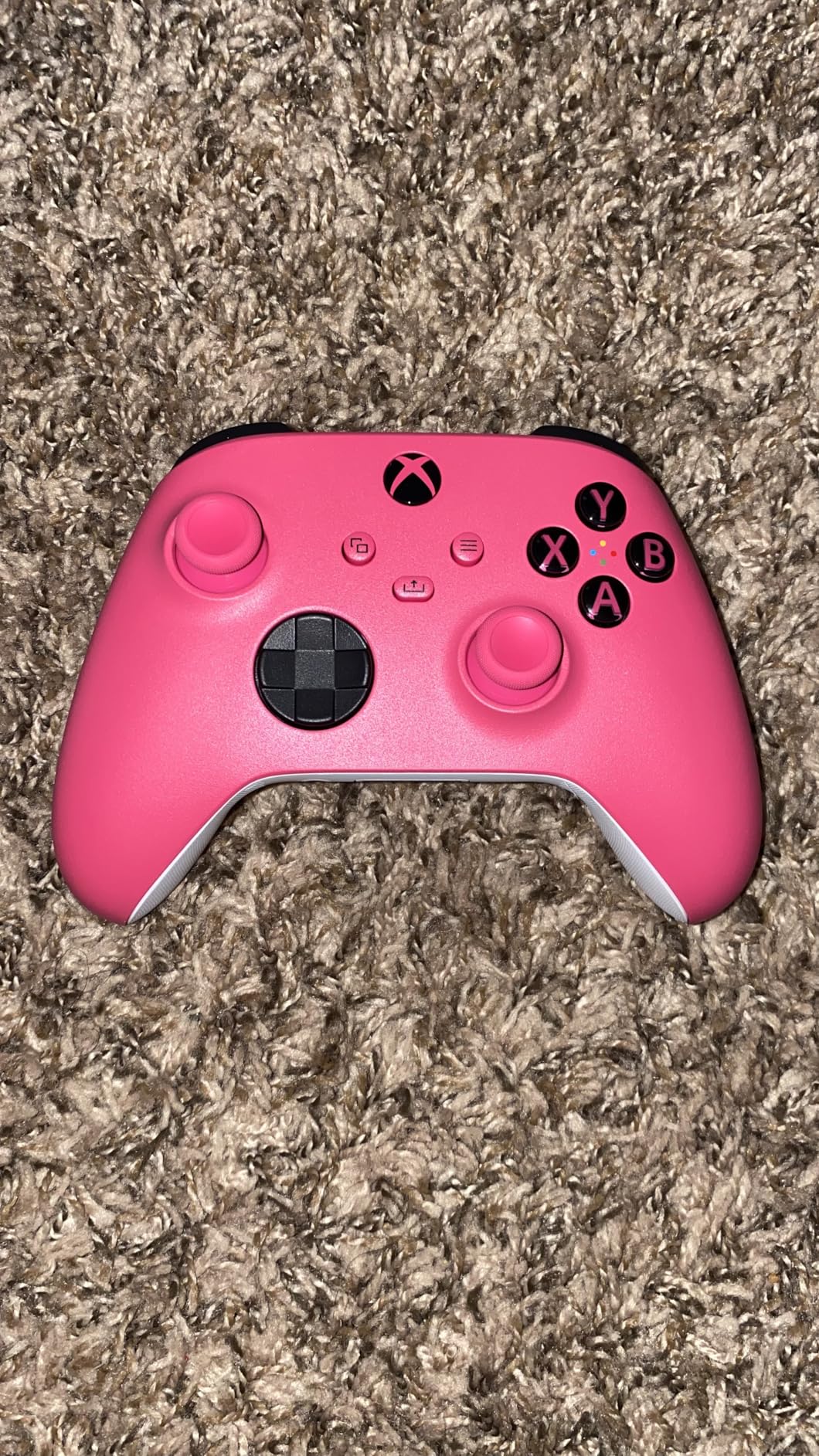 Xbox Wireless Gaming Controller (2025) - Shock Blue - Play on Xbox, Windows, Android, iOS, FireTV Sticks, Smart TVs, VR Headsets customer photo 1
