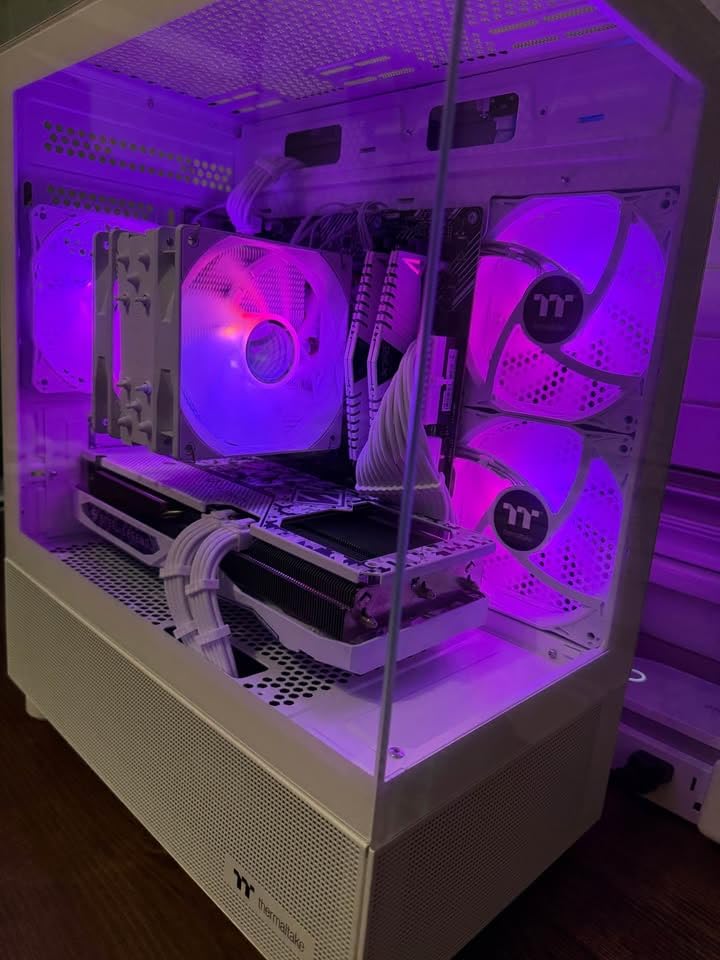 Thermaltake View 170 TG ARGB m-ATX Chassis; 3x120mm ARGB Lite Fans Included; 280mm Radiator Support; 340mm GPU Clearance; 160mm Air Cooler Max Height; Bubble Pink; CA-1Z4-00MAWN-01 customer photo 1