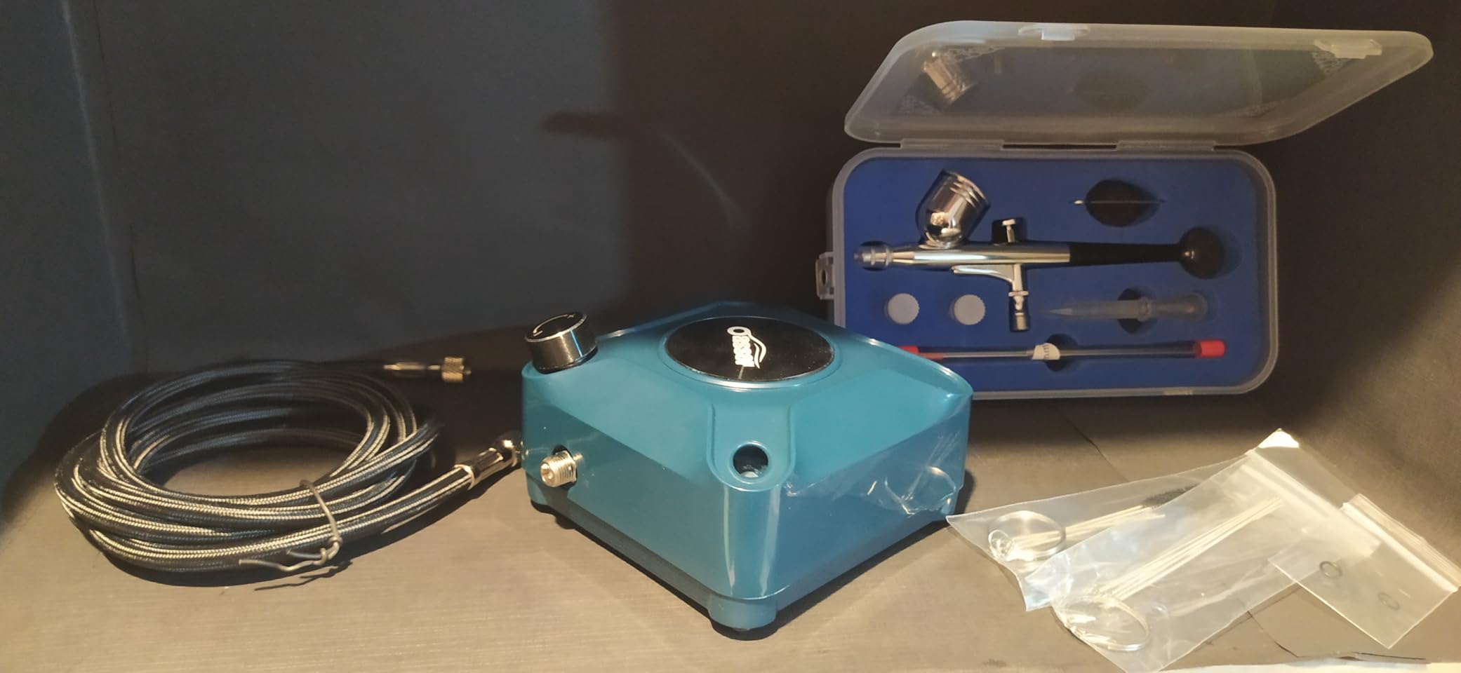 Oasser Airbrush Kit with Air Compressor, Dual Action 40 PSI 10.5 L/min Airbrush Set Gun, Air Brush for Nails, Makeup, Model, DIY customer photo 2
