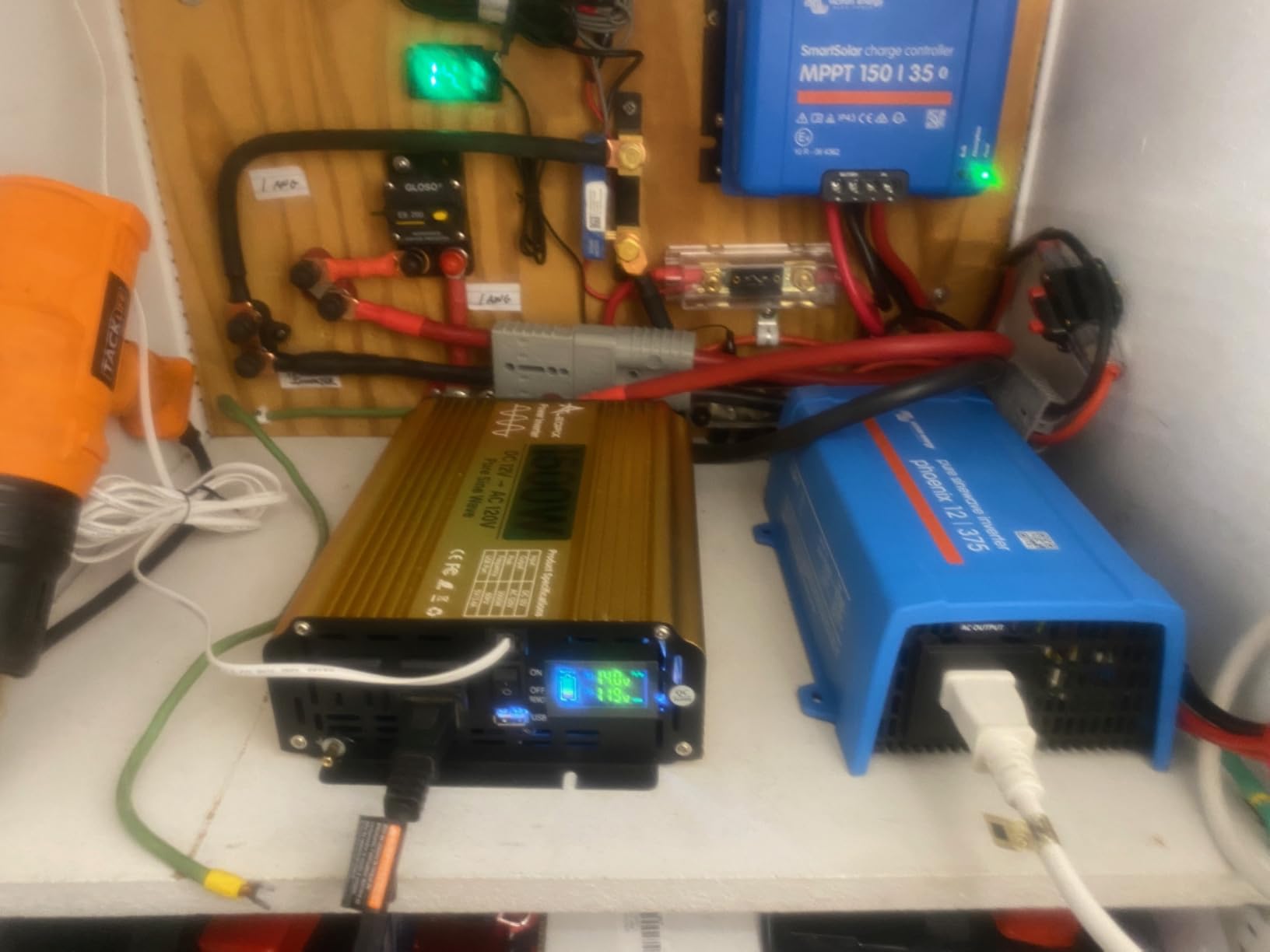 2000 Watt Inverter 12V DC to 110V/120V AC, Pure Sine Wave Inverter for Truck/RV/Home/Solar/Off-Grid, Surge 4000W Pure Sine Power with 2 AC Sockets, 5V 3.4A USB, Digital Display, Remote Controller customer photo 1