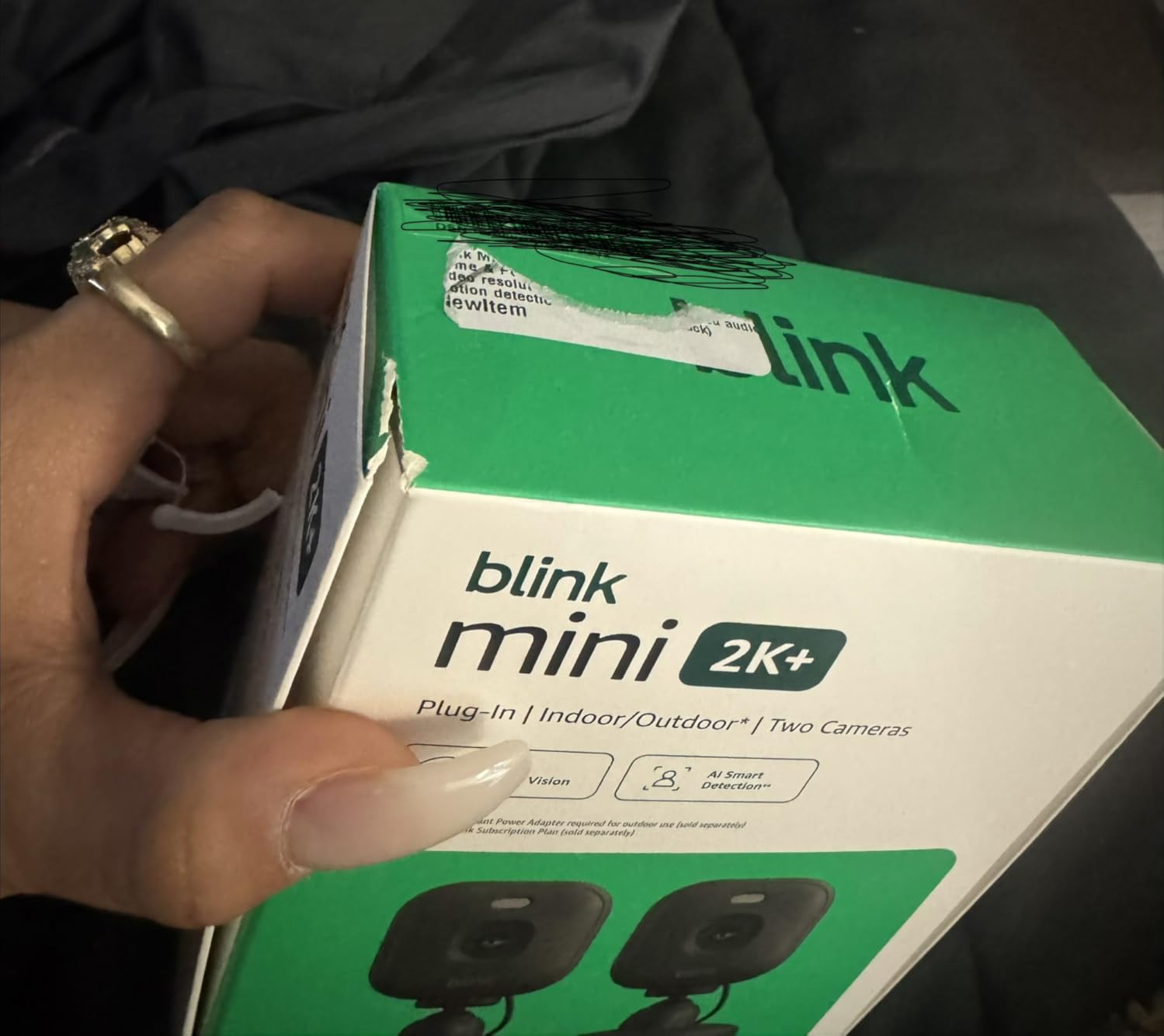 Blink Mini 2K+ (newest model) - Plug-in Home & Pet Indoor Security Camera with 2K video resolution, night vision, enhanced audio, motion detection - 1 camera (Black) customer photo 1