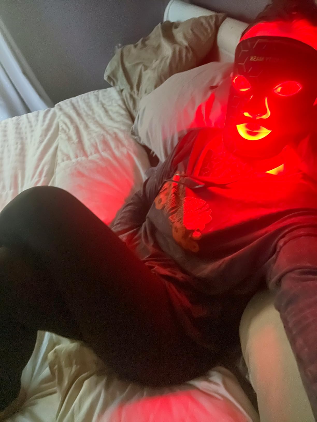 Red Light Therapy for Face & Neck, FDA-Cleared Red Light Mask with 850nm NIR, 7-1 Colors LED Light Therapy mask, Rechargeable LED Mask for Anti-Aging, Skin Firming & Radiant Glow at Home customer photo 2