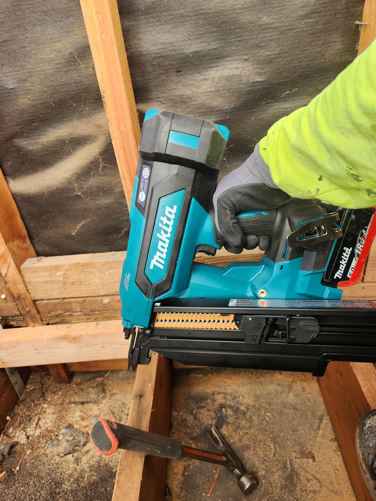 Makita XNB03Z 18V LXT Lithium-Ion Cordless 21 Degree Full Round Head 3-1/2